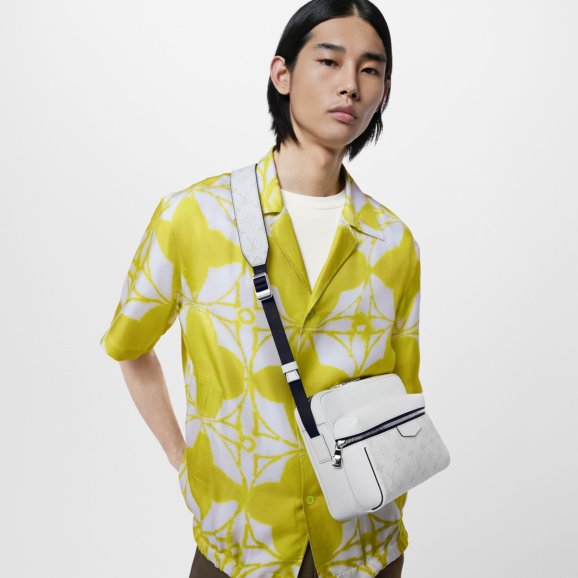 Outdoor Messenger