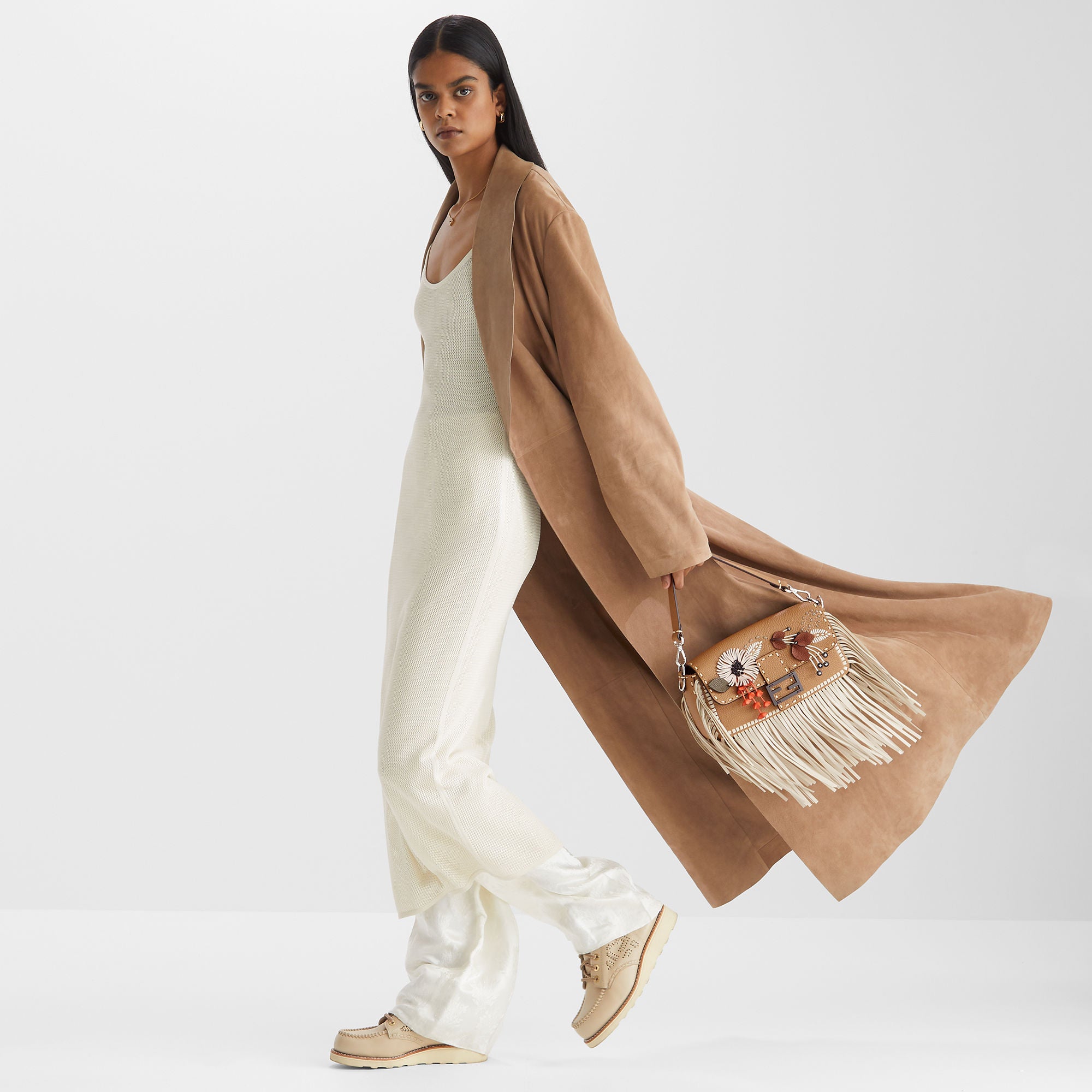 Baguette Cappuccino-colored Selleria bag with floral motifs and 612 hand-sewn stitches