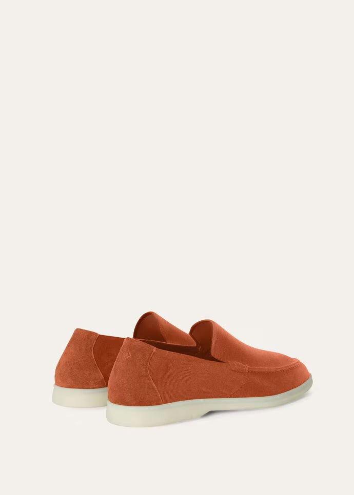 Summer Knitted Walk Macadamia Nuts (E402)