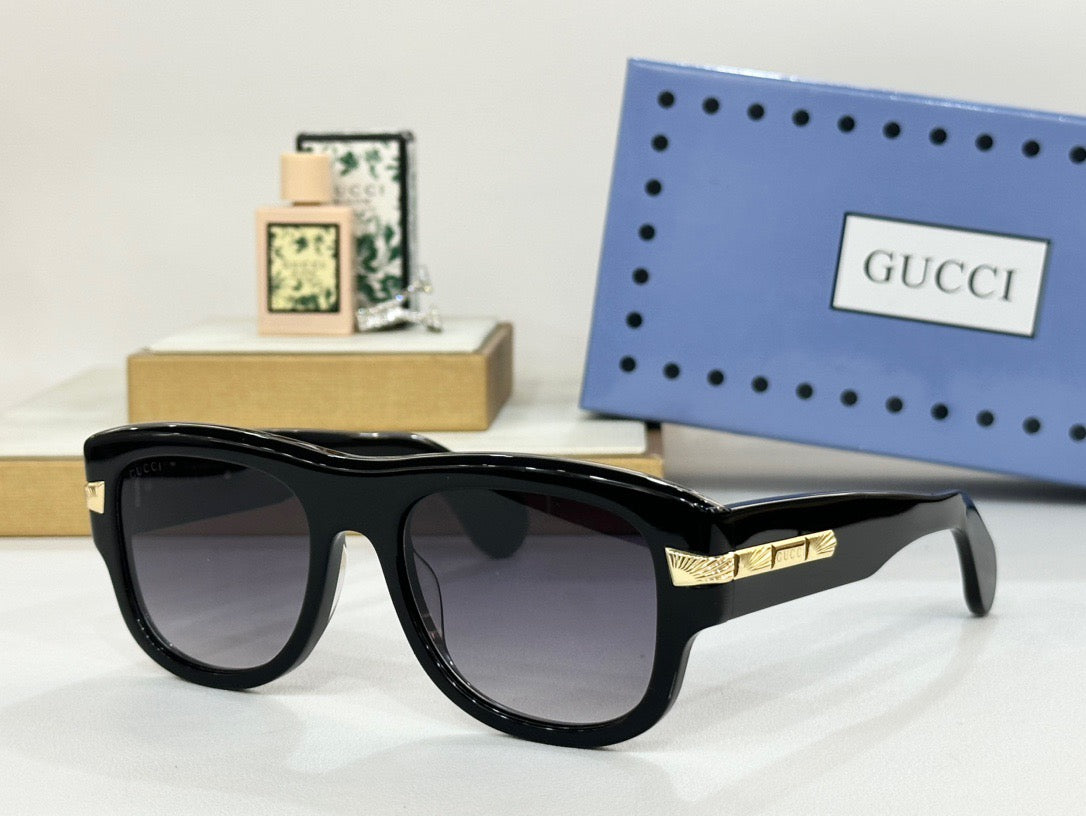 Gucci GG1517S