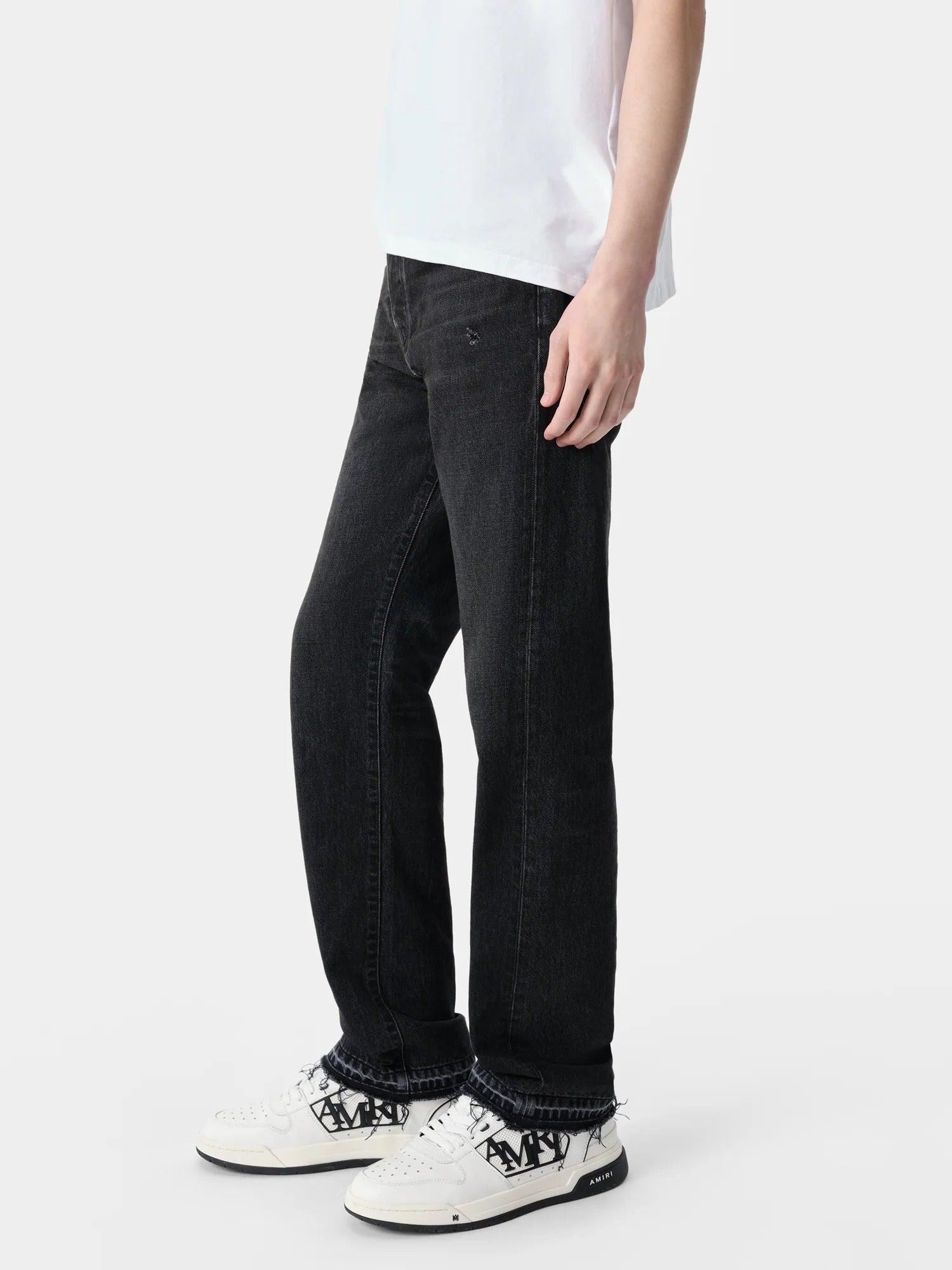 RELEASED HEM STRAIGHT JEAN