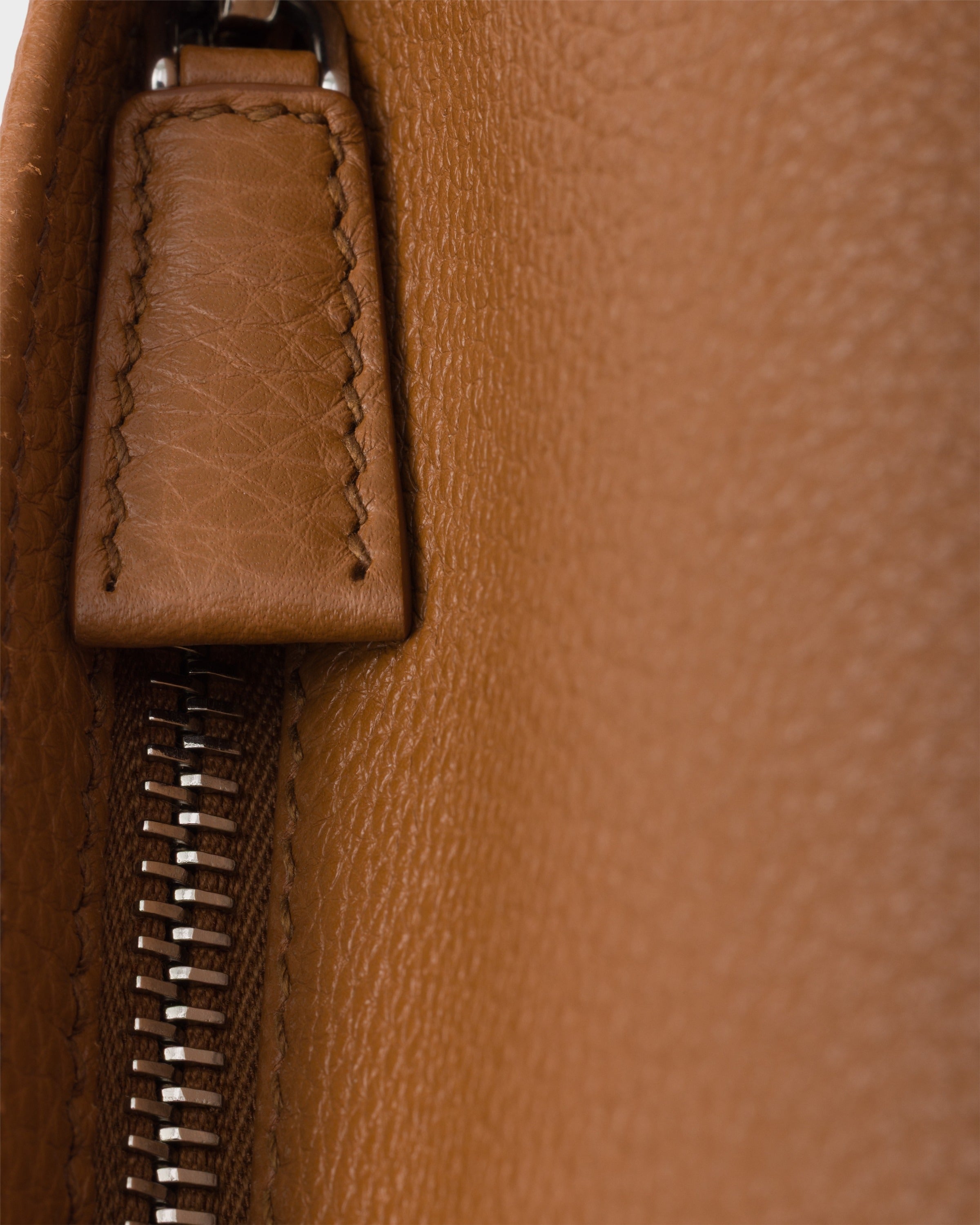 Leather shoulder bag Cognac