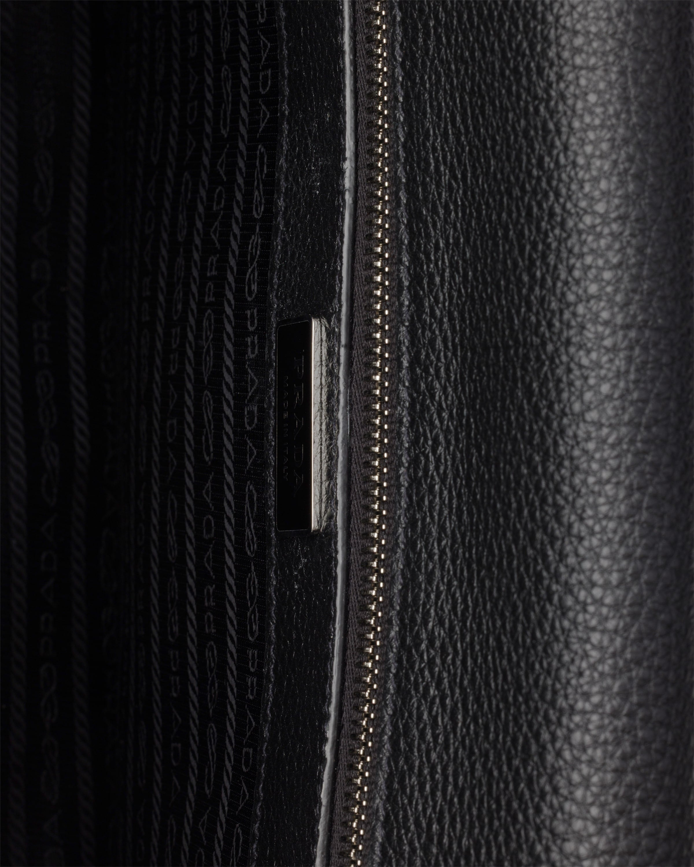 Leather shoulder bag Black