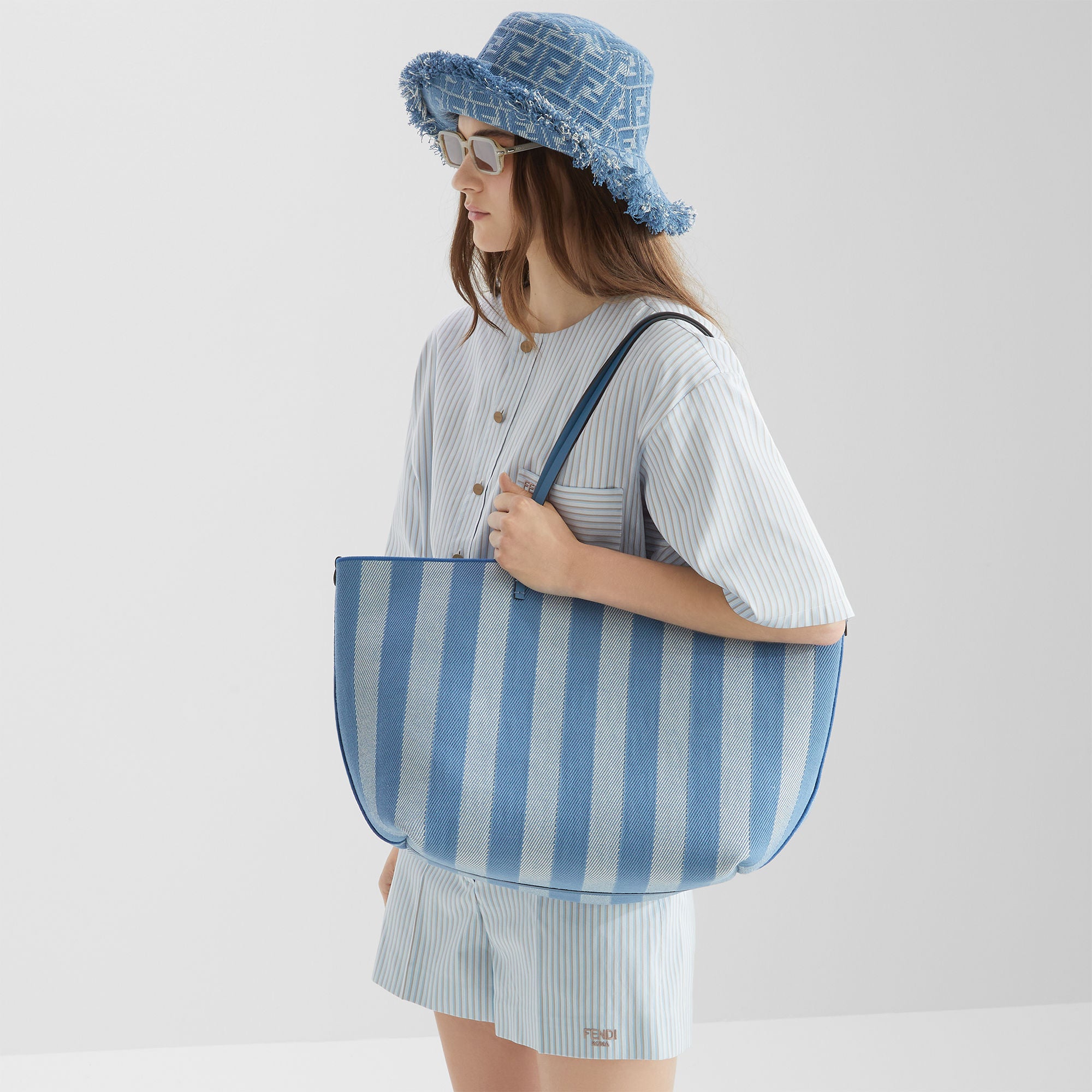 Roll Large Reversible shopper in Pequin striped and blue FF fabric