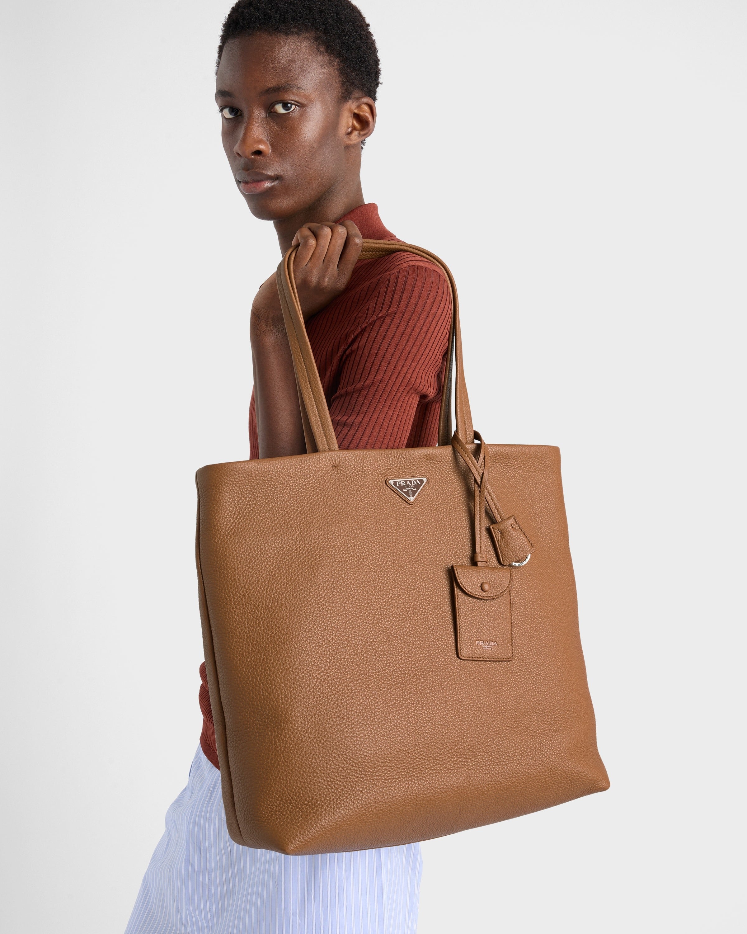 Leather tote Cognac