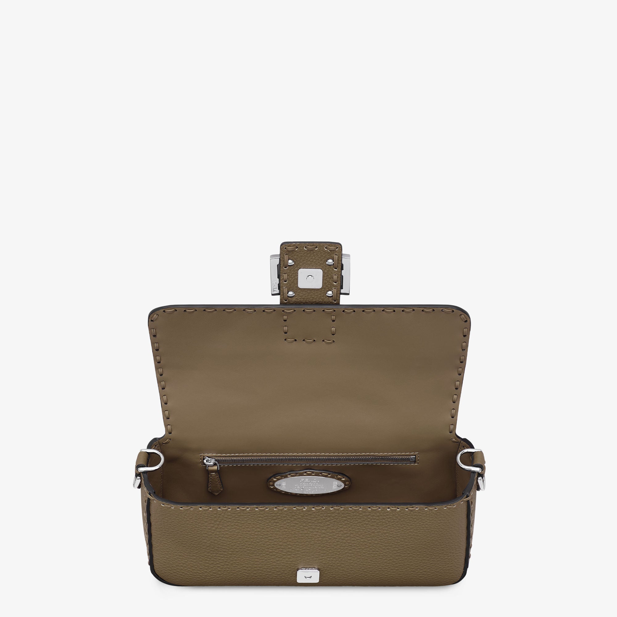 Baguette Green Selleria bag with 612 hand-sewn topstitches