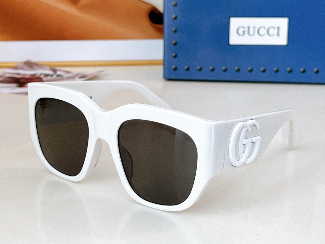 Gucci GG1421S