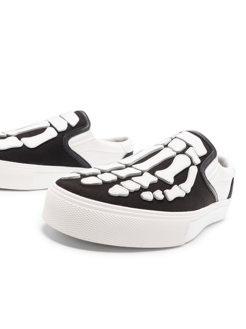 skeleton appliqué low-top sneakers