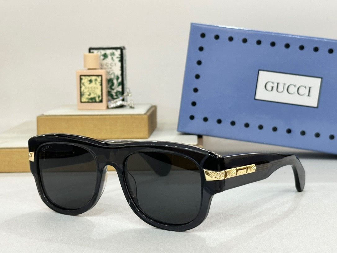 Gucci GG1517S