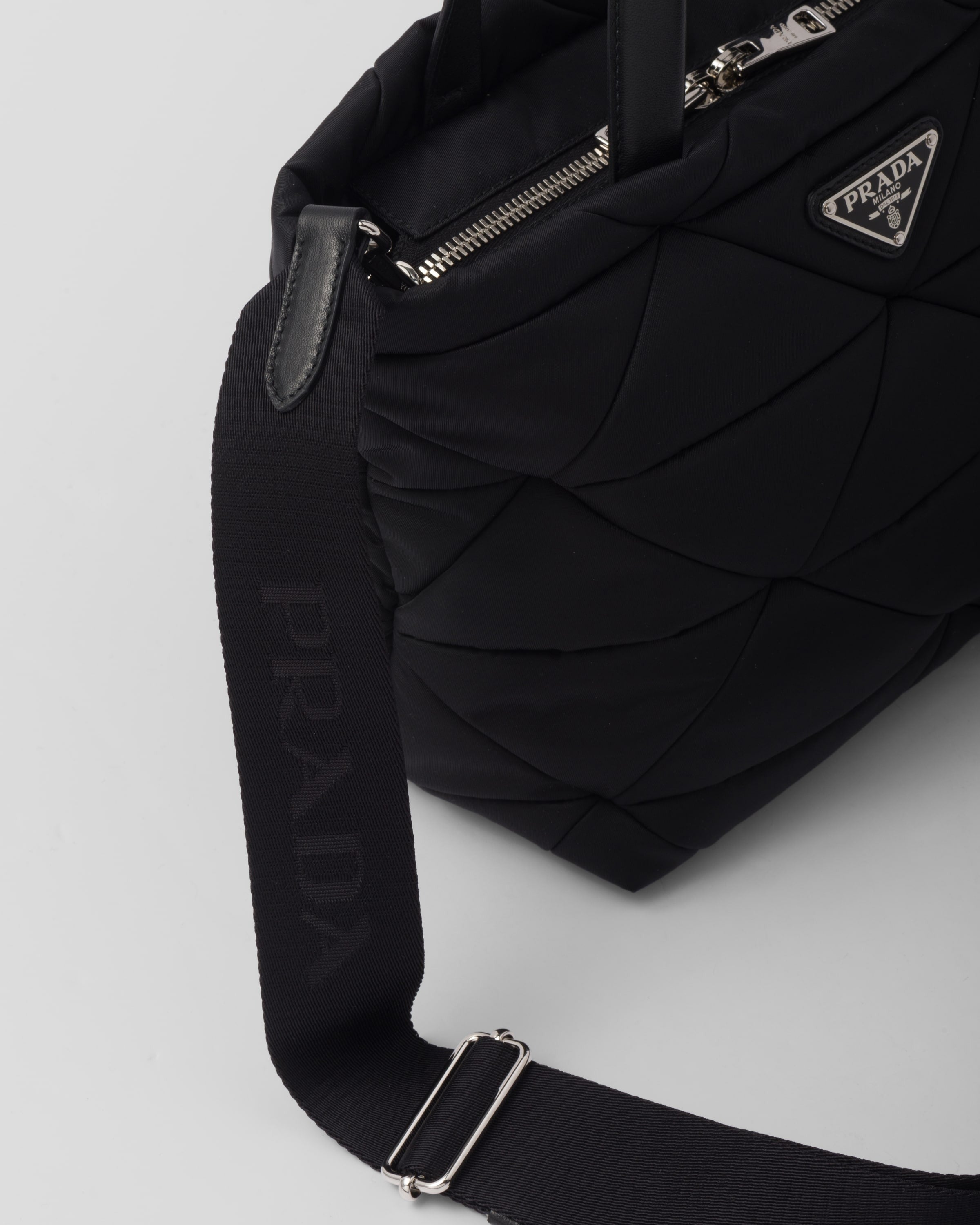 Padded Re-Nylon tote bag Black