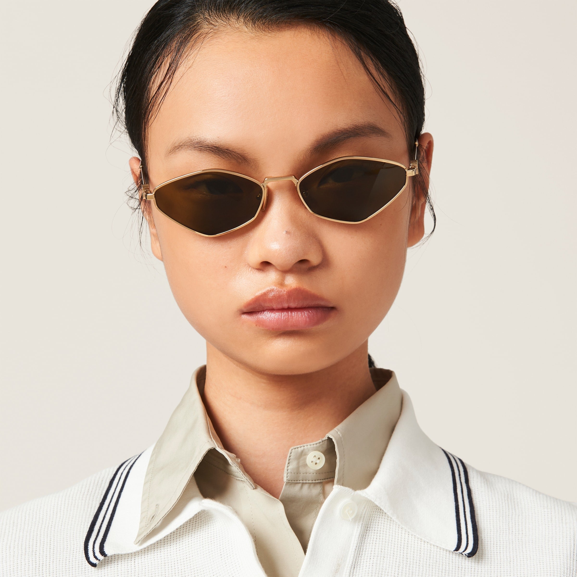 Miu Miu Logo sunglasses Loden Green Lenses