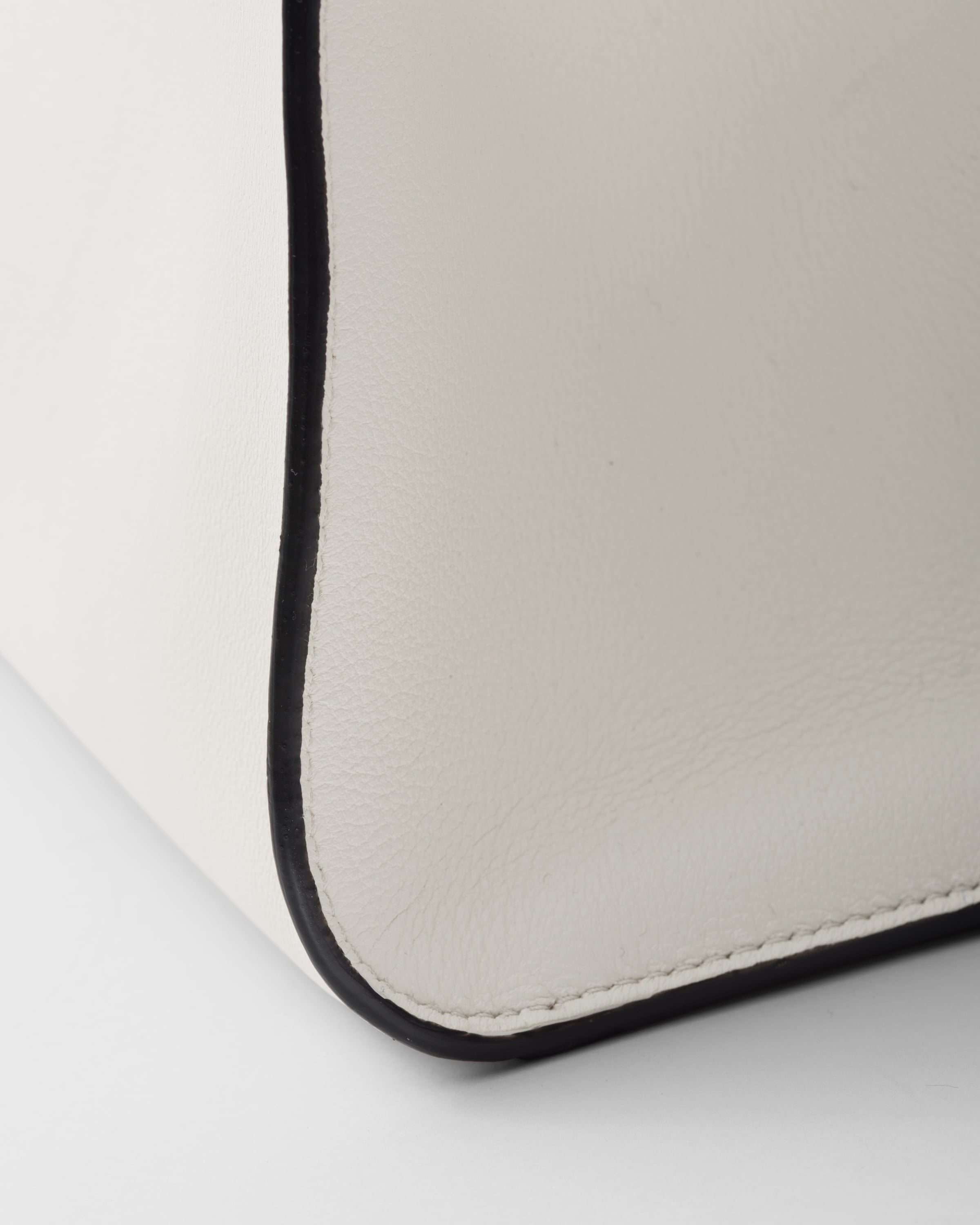 Medium leather tote bag White