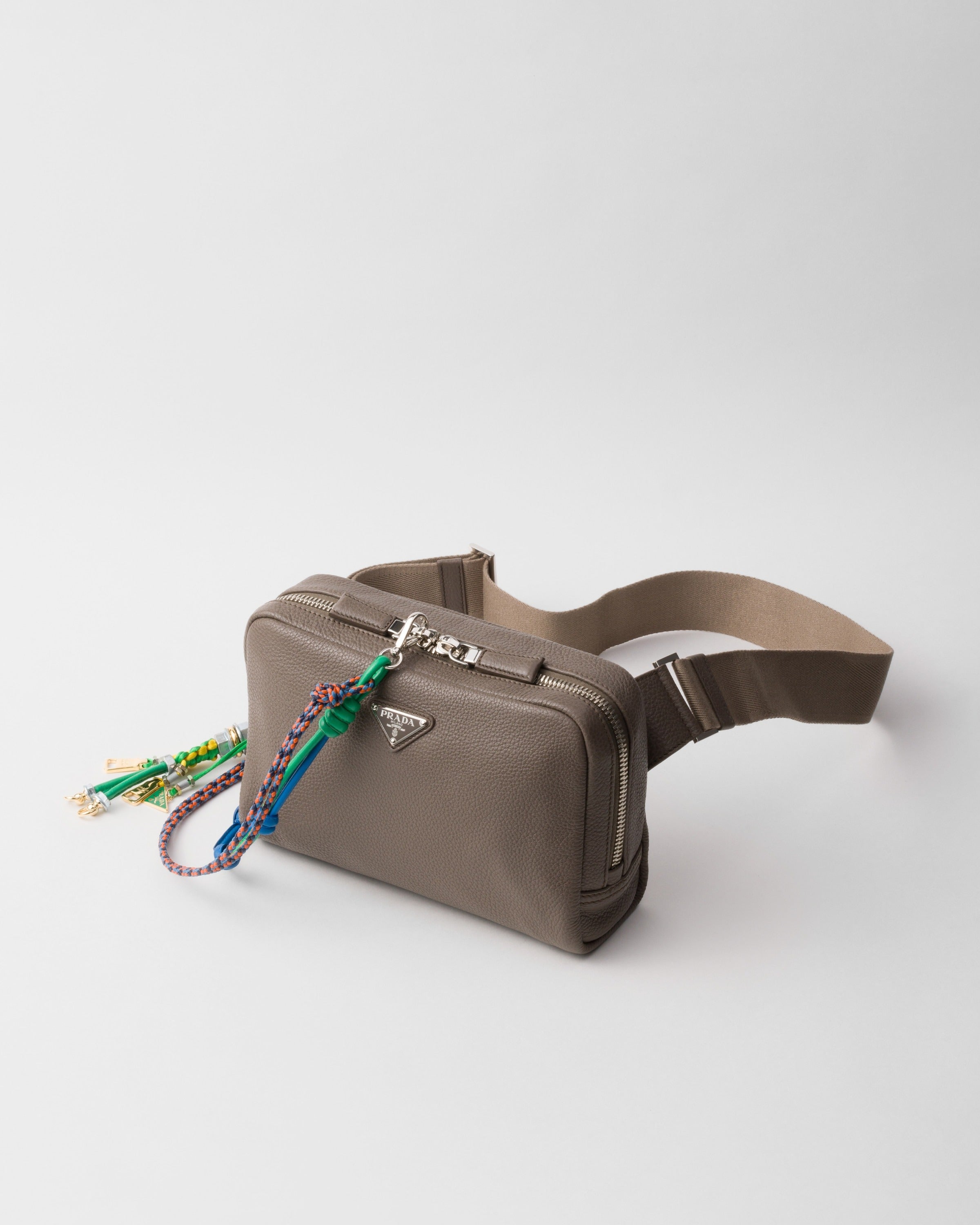 Leather shoulder bag with charm Bamboo Gray