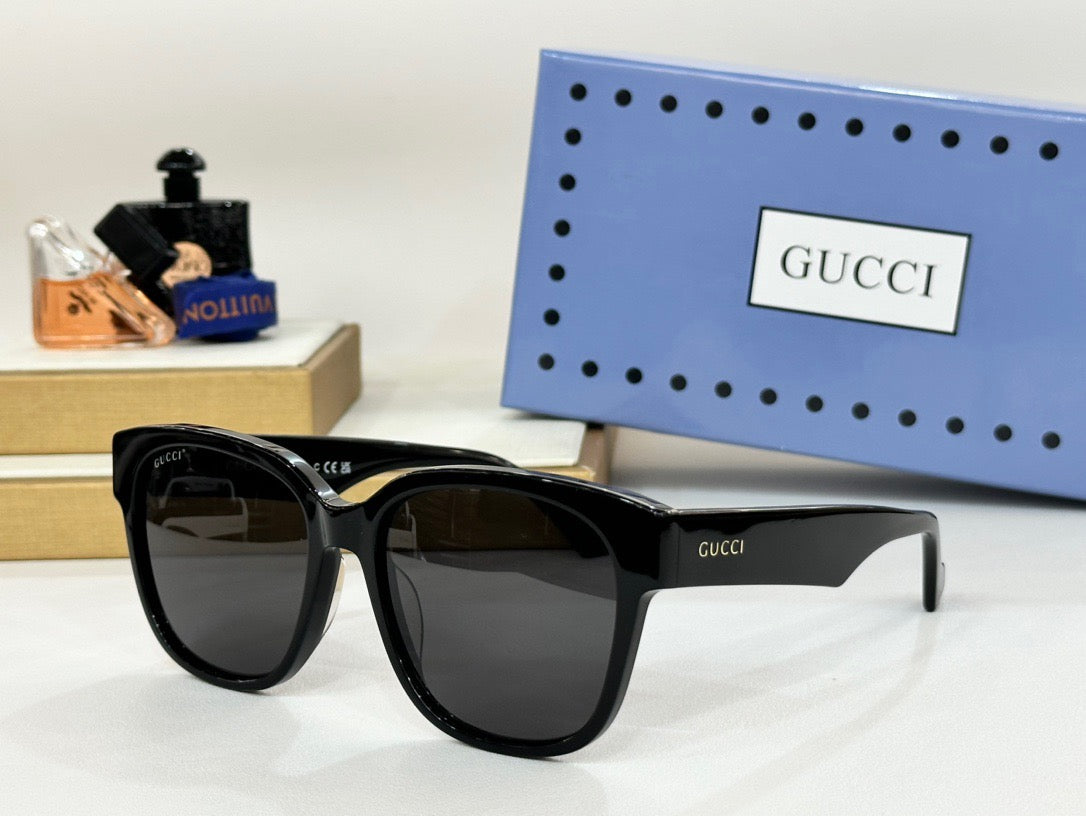 Gucci GG1430SK