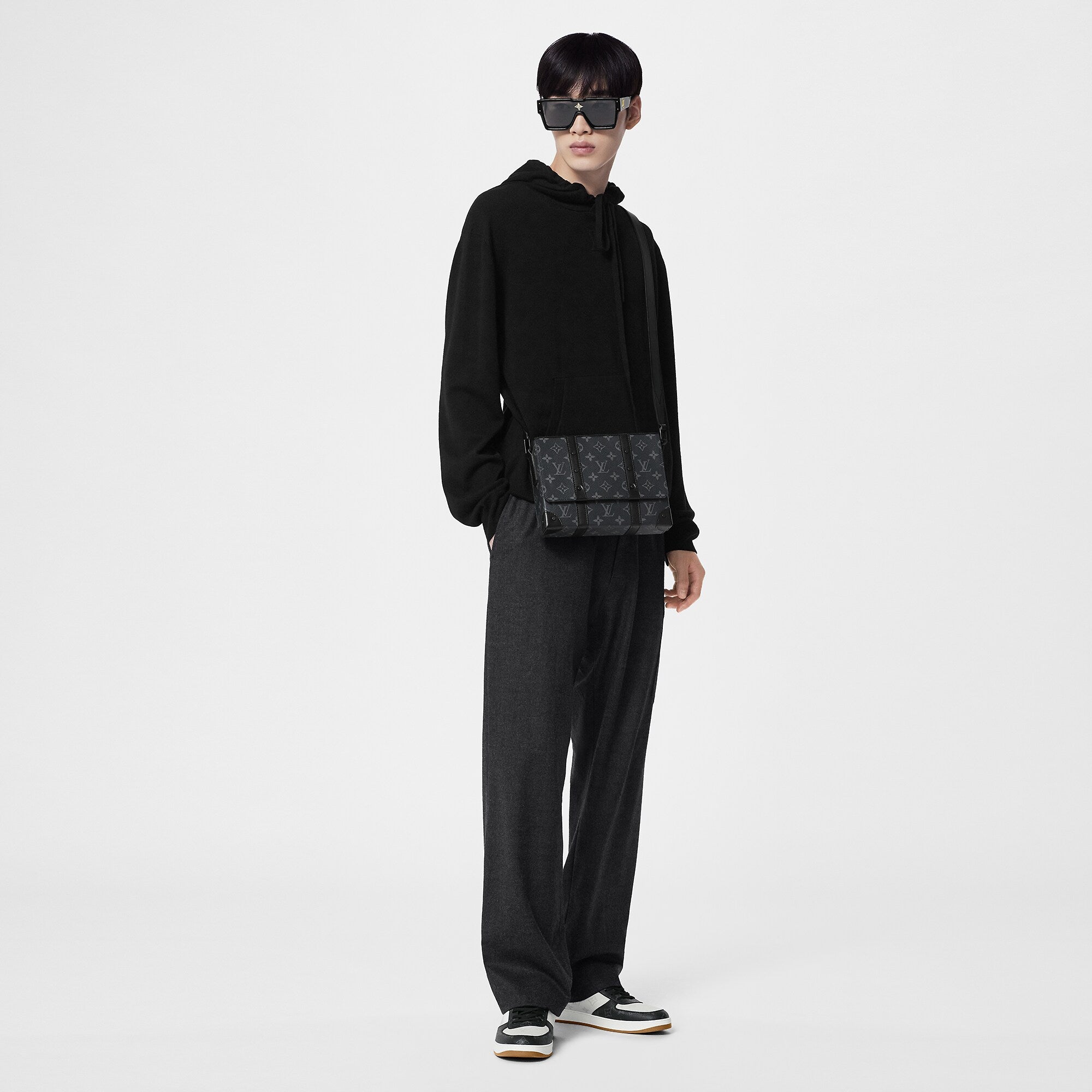 Trunk Messenger - Monogram Eclipse
