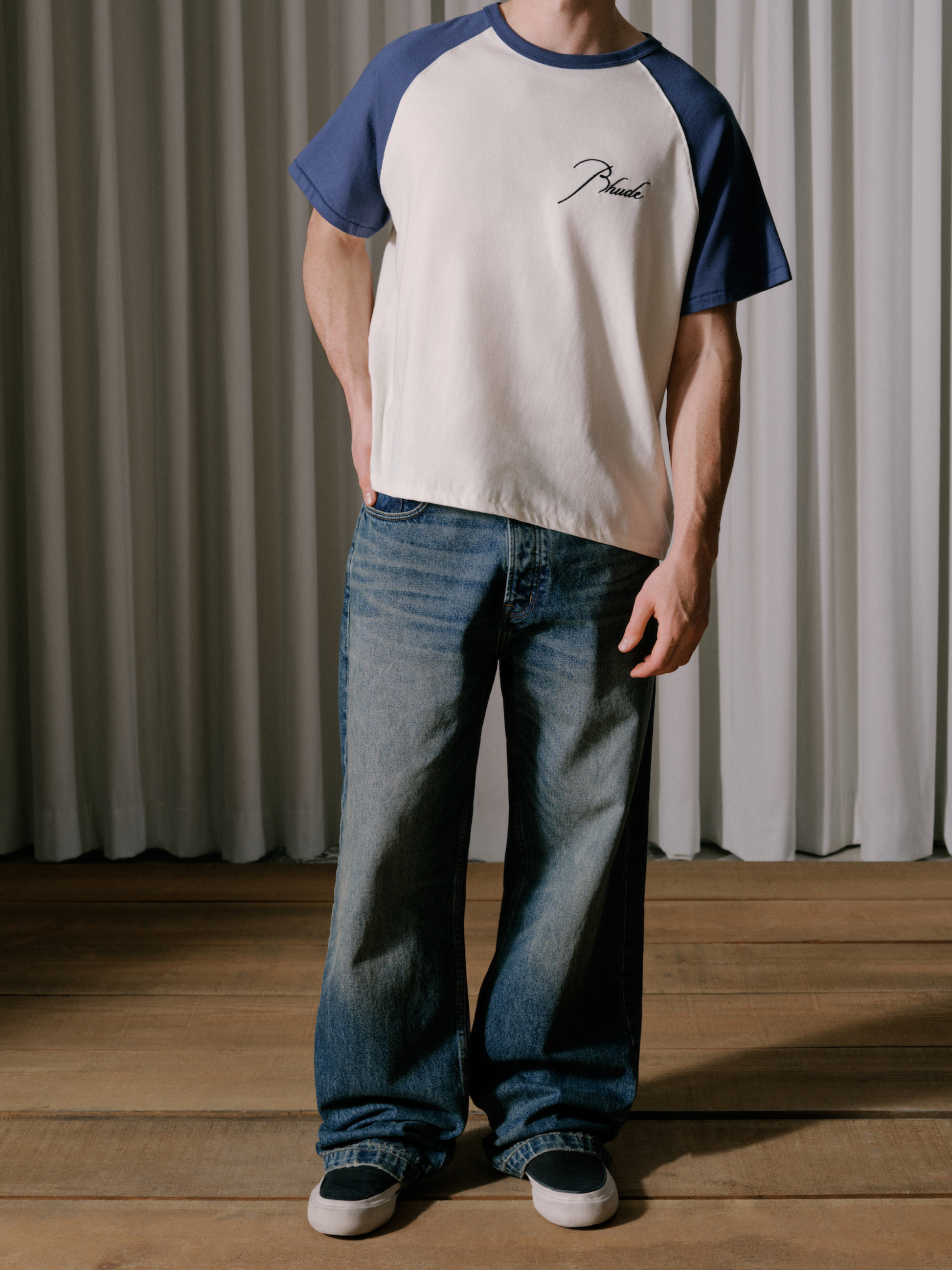 RAGLAN LOGO TEE - VTG WHITE / VTG MIDNIGHT BLUE