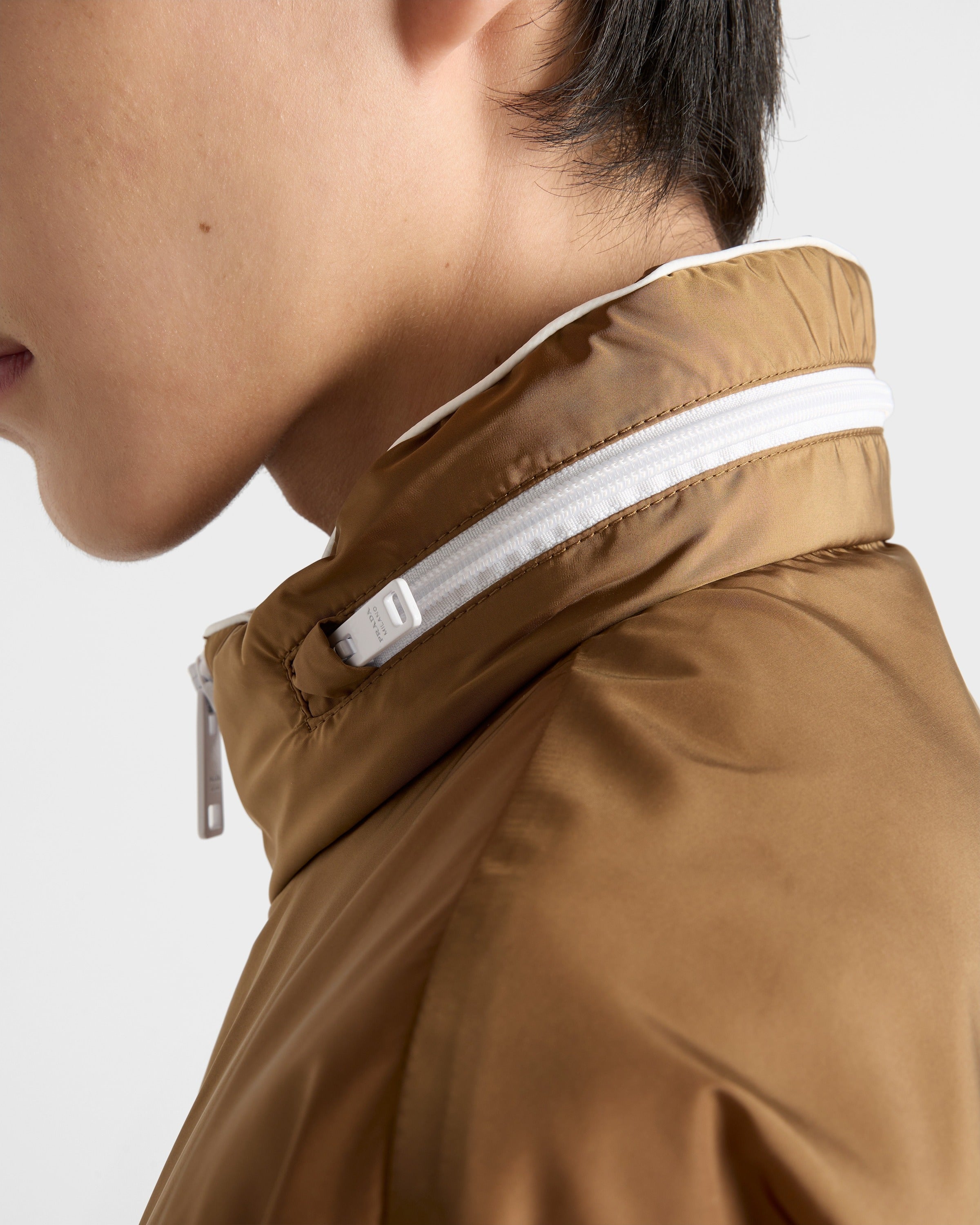 Re-Nylon jacket Cinnamon/White
