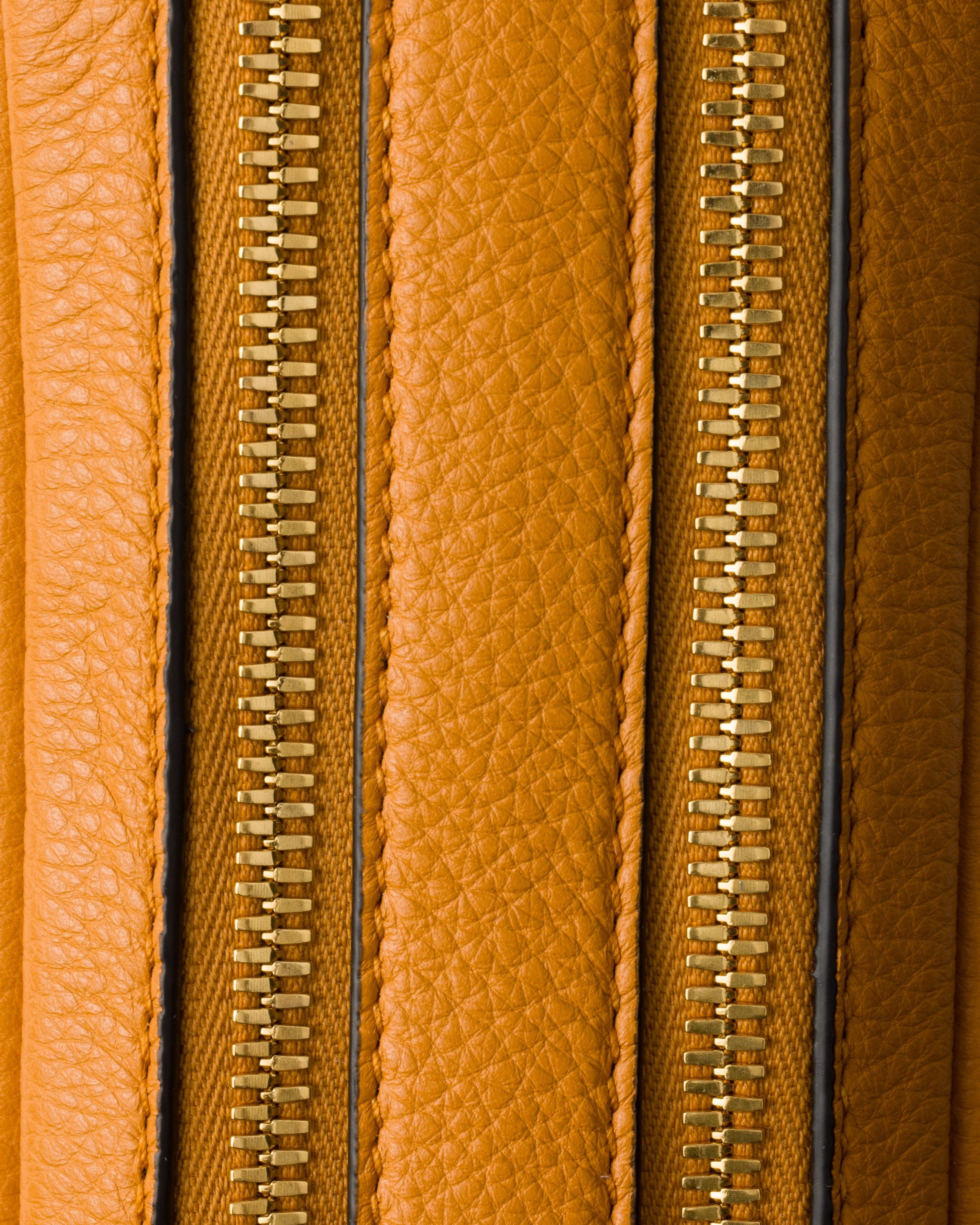 Small leather shoulder bag Amber