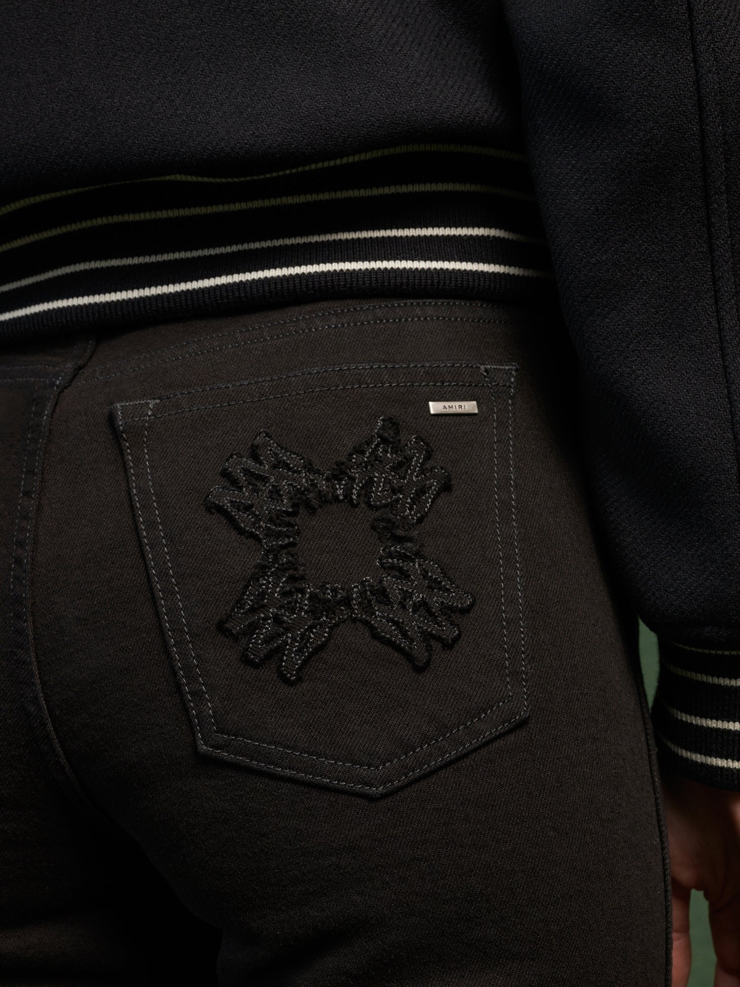 WOMEN'S MA QUAD PATCH SLIM JEAN BLACK OD