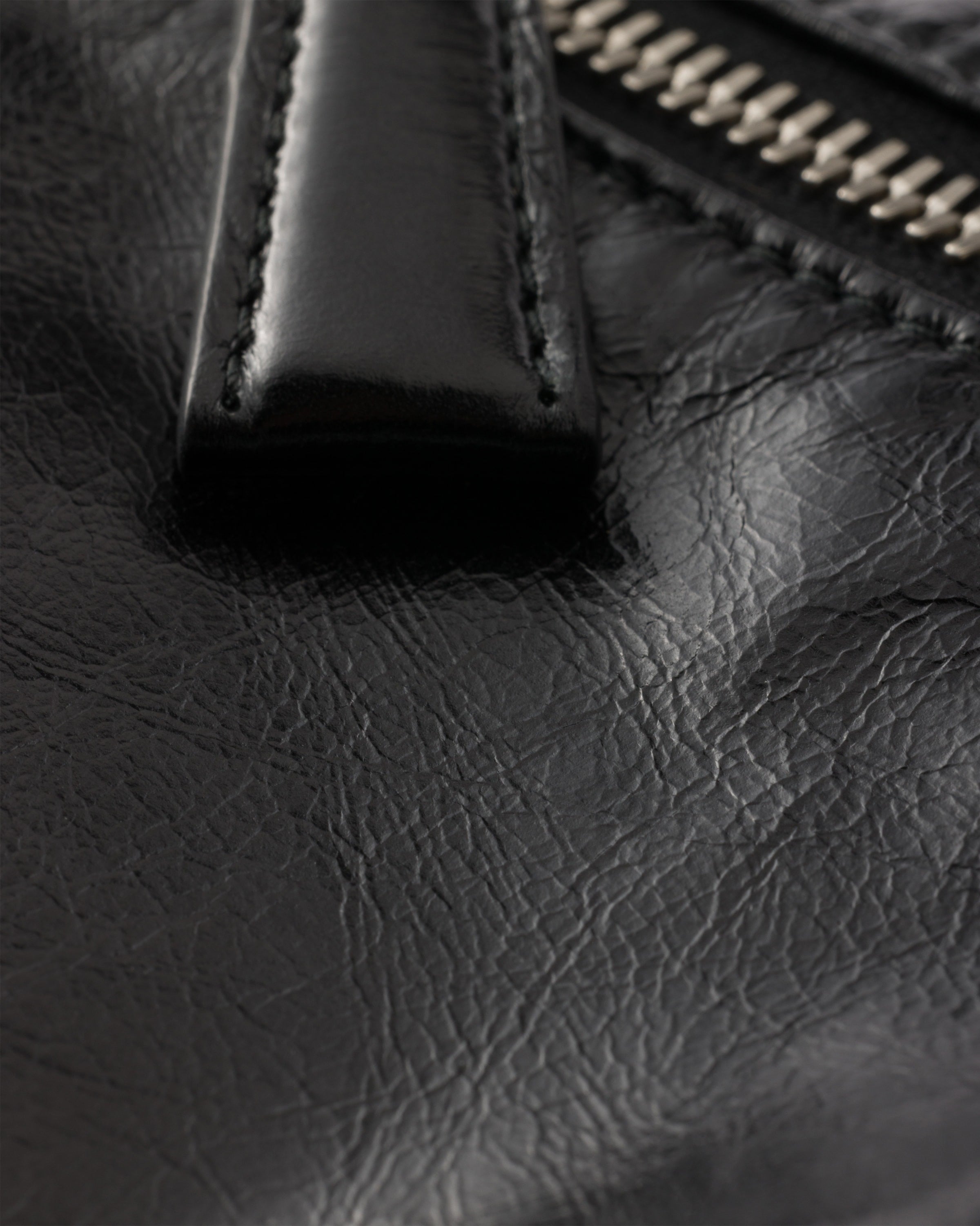 Leather shoulder bag Black