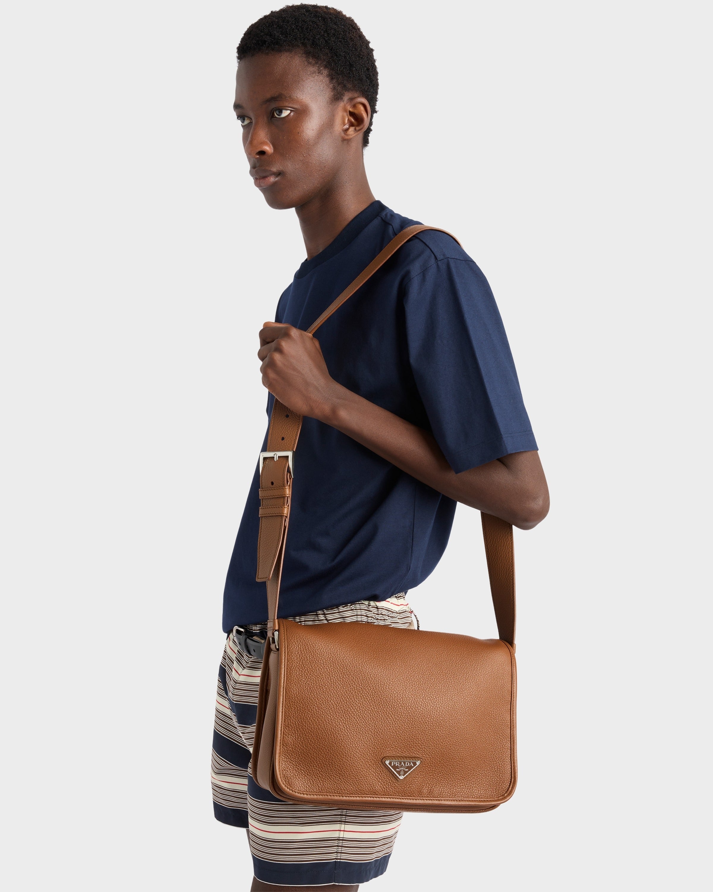 Leather shoulder bag Cognac