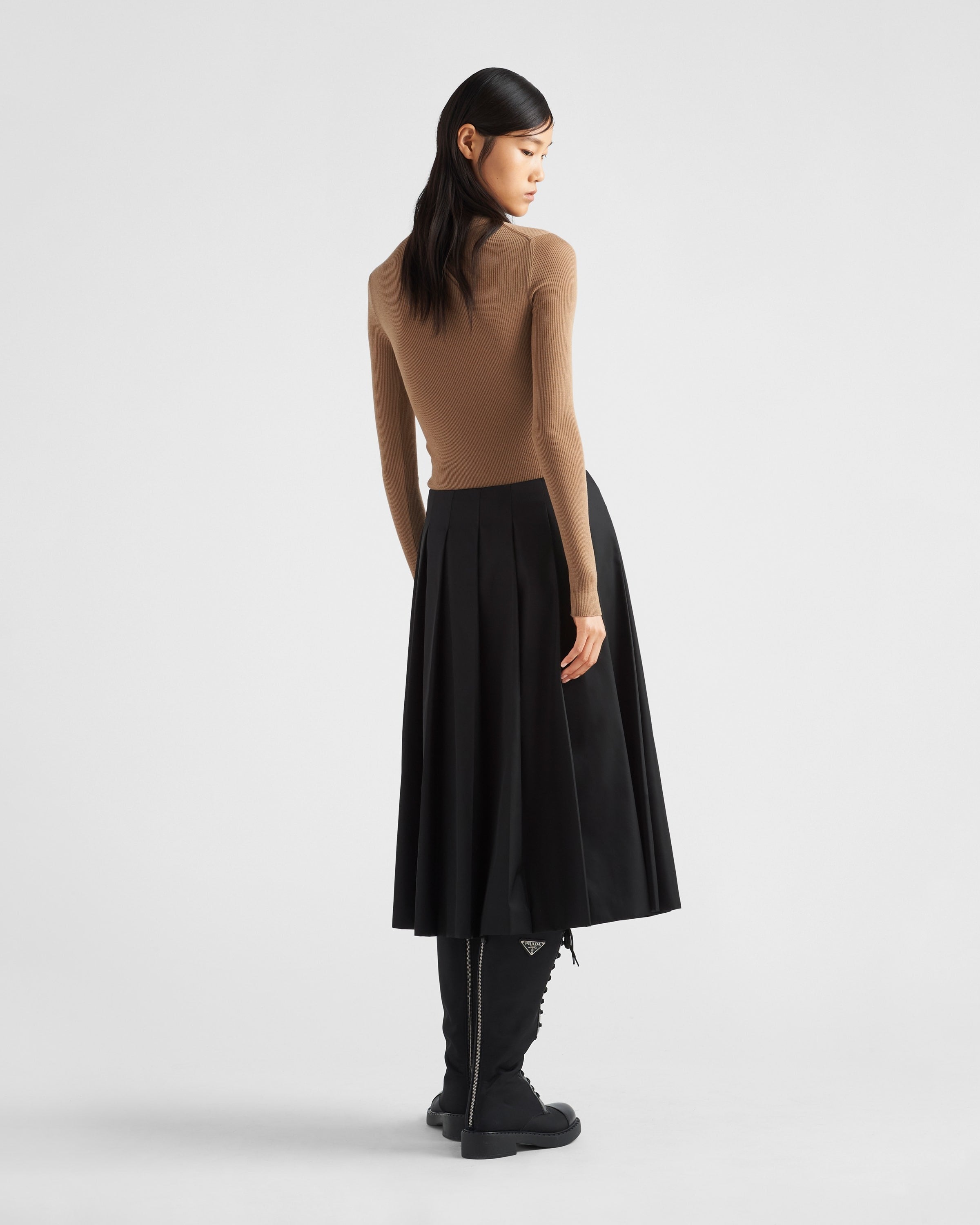 Superfine wool crew-neck sweater Camel Brown