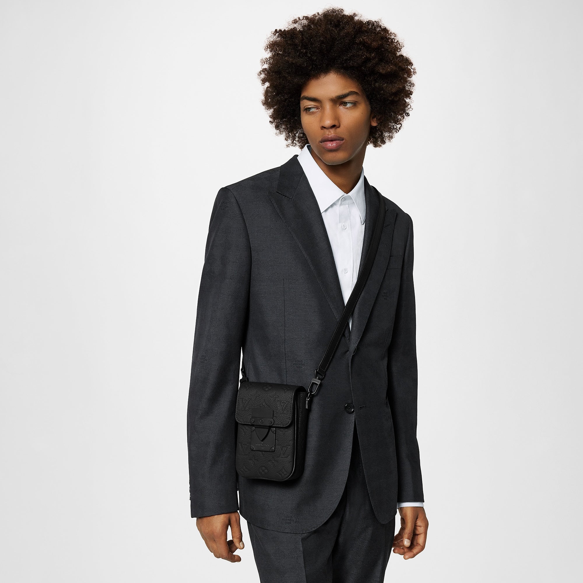 S-Lock Vertical wearable wallet
