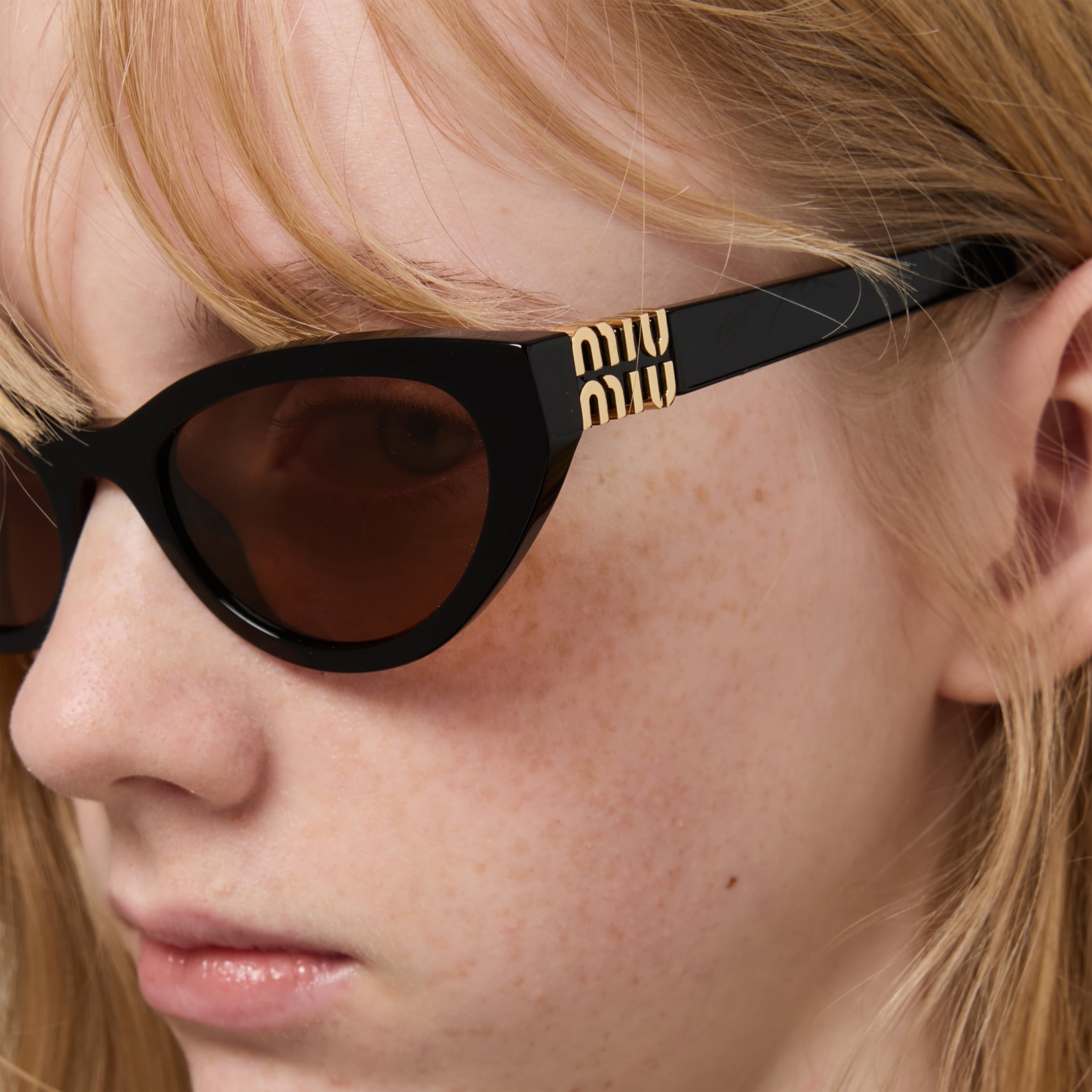 Miu Miu Logo sunglasses Camel Lenses