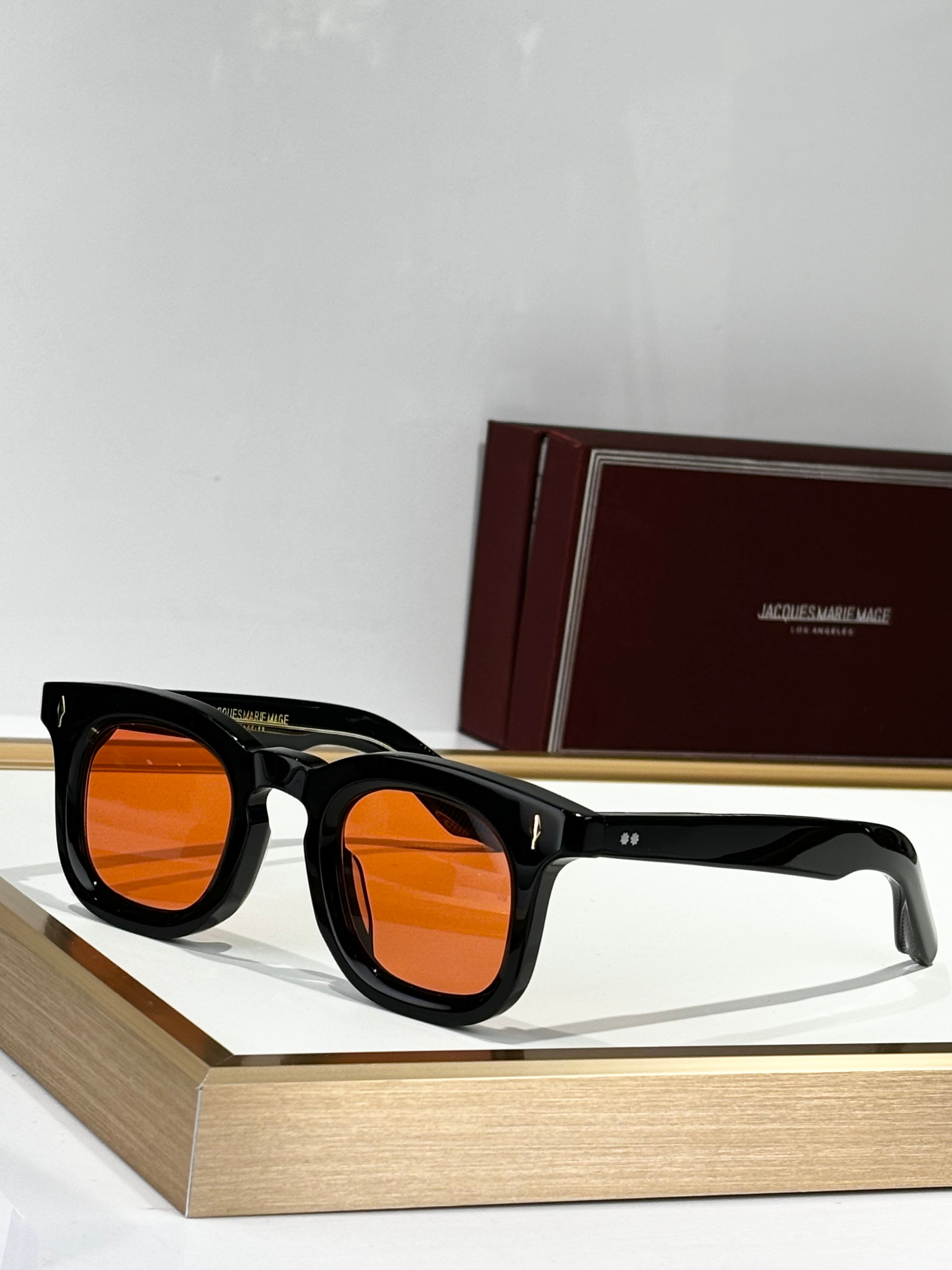 Sunglasses DEVAUXI