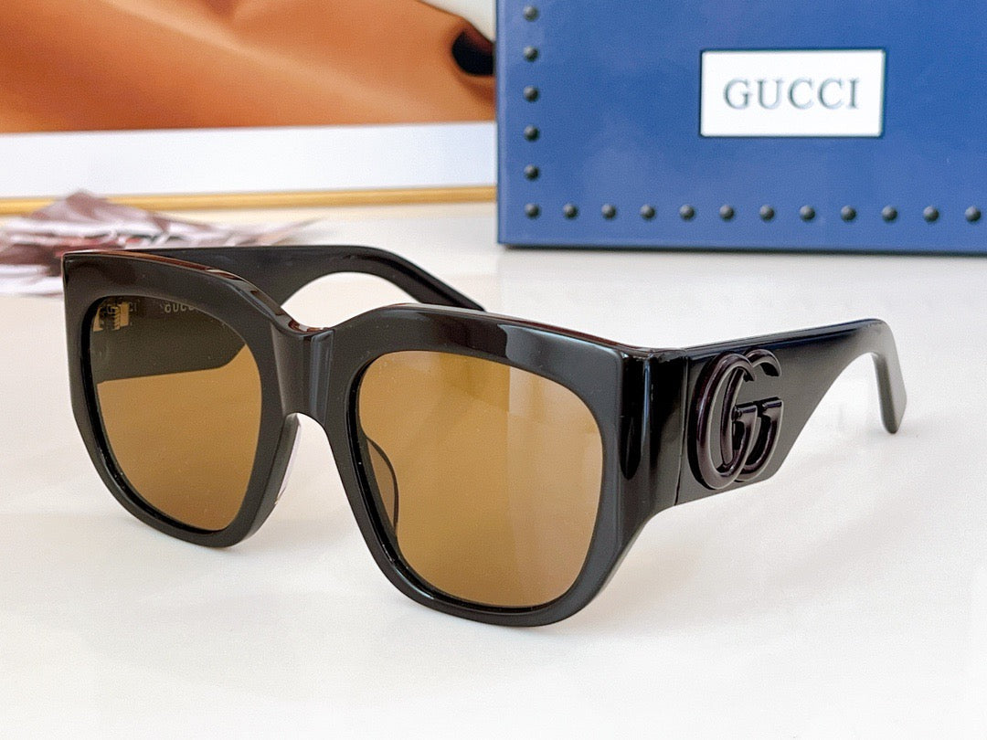 Gucci GG1421S