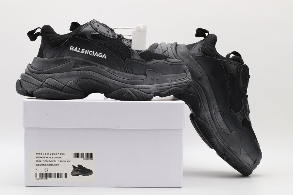 Balenciaga Triple S - Triple Black