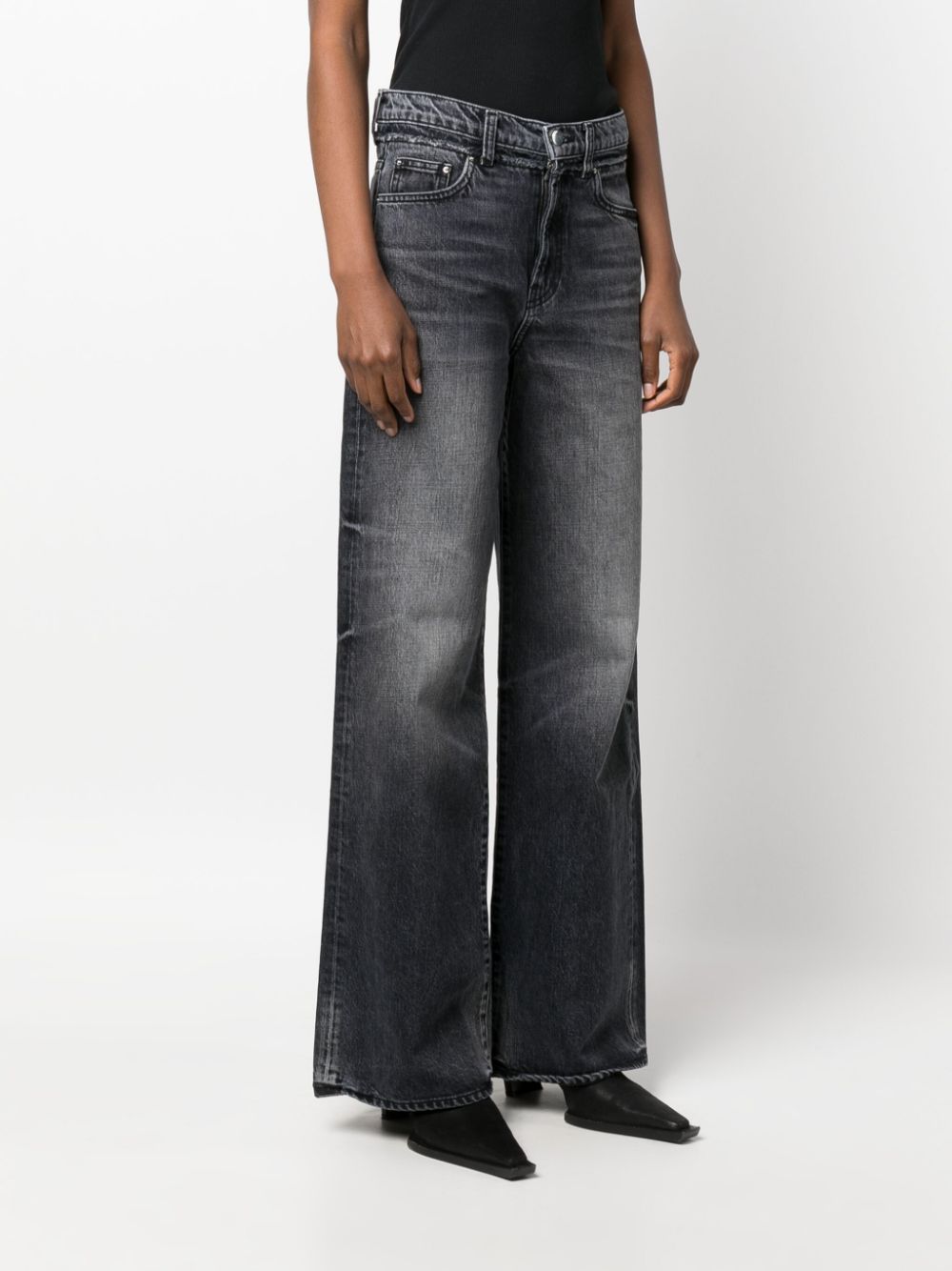 High-waisted wide-leg jeans