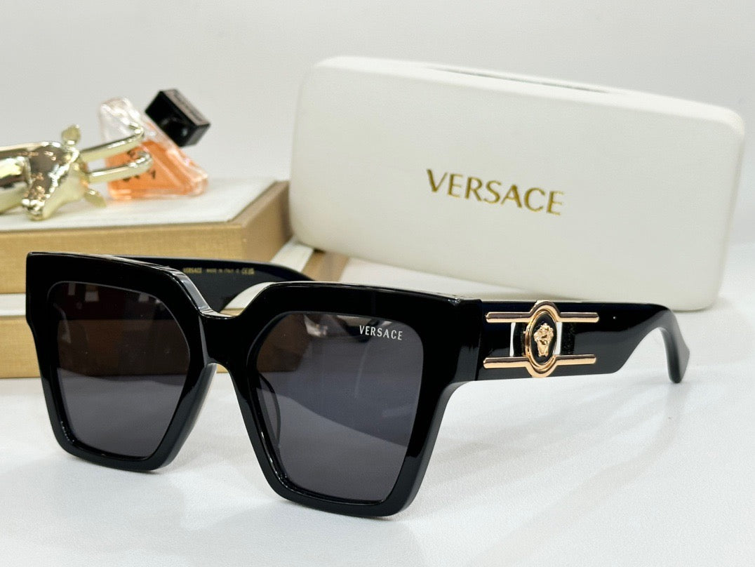 Versace 4458