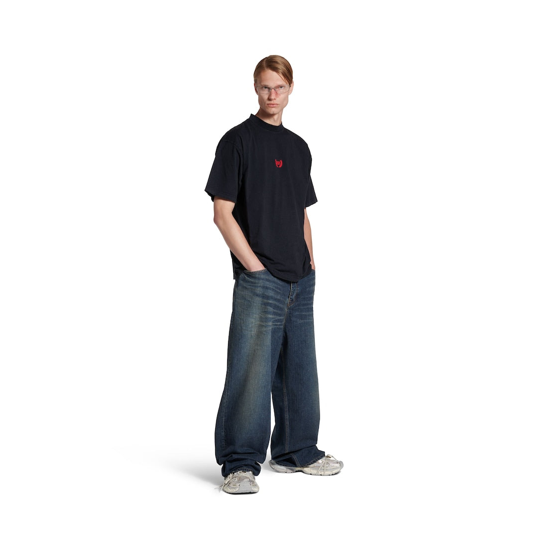 Men's Laurel Classic T-shirt Medium Fit in Faded Black
