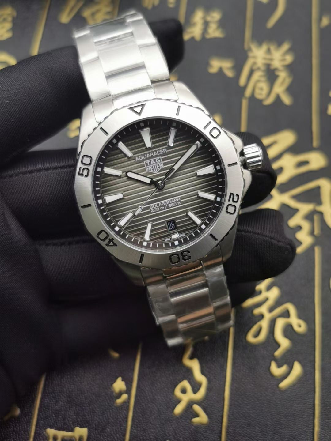 Tag Heuer Aquaracer 44mm Silver Black Dial