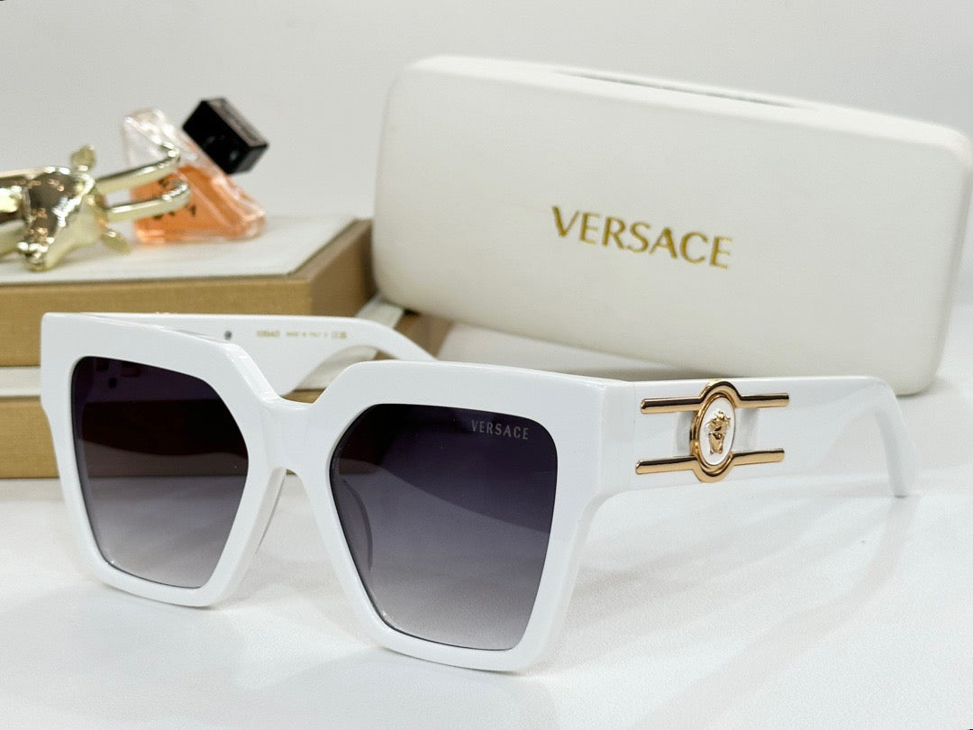 Versace 4458