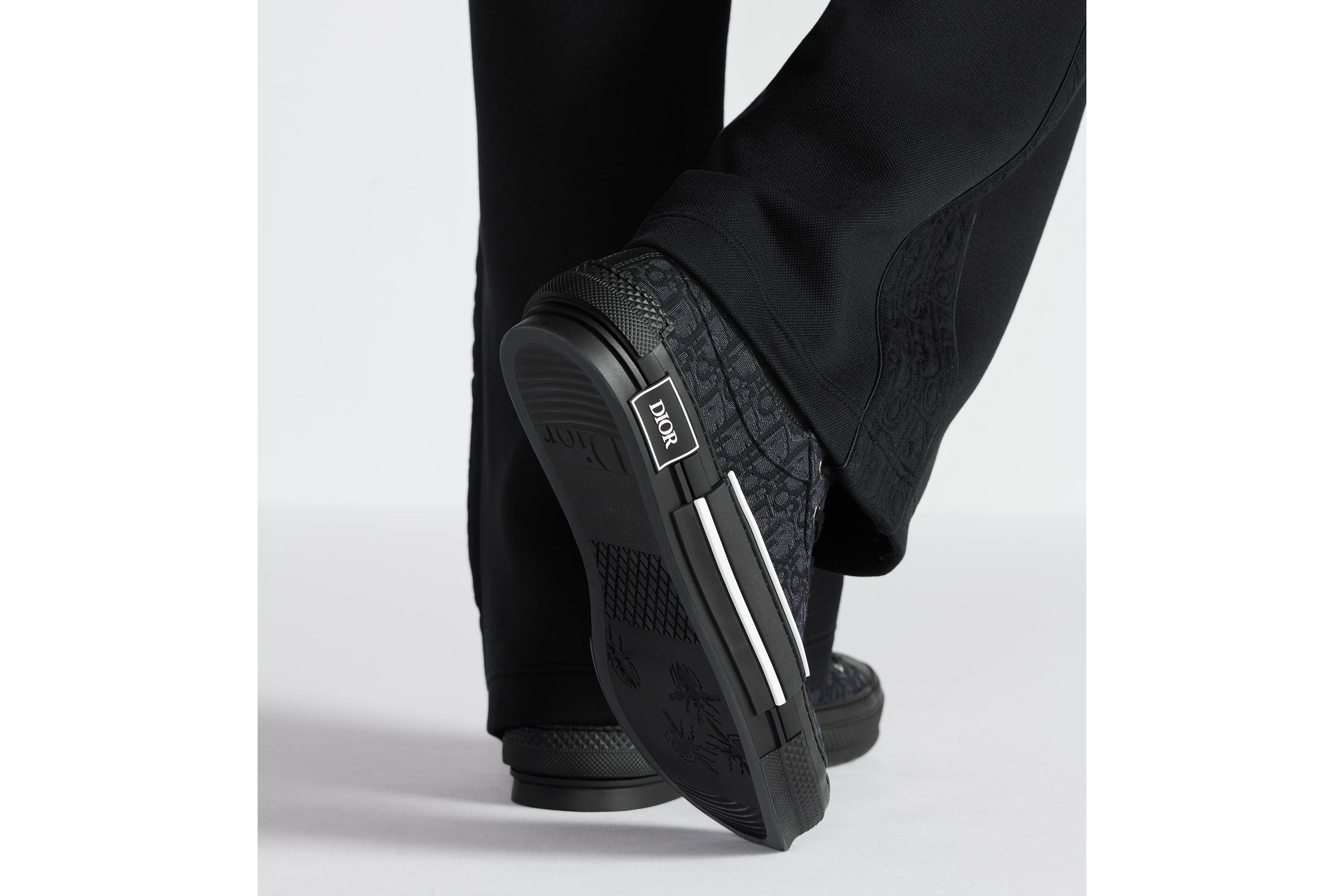 B23 High-Top Sneaker - Black Dior Oblique Jacquard