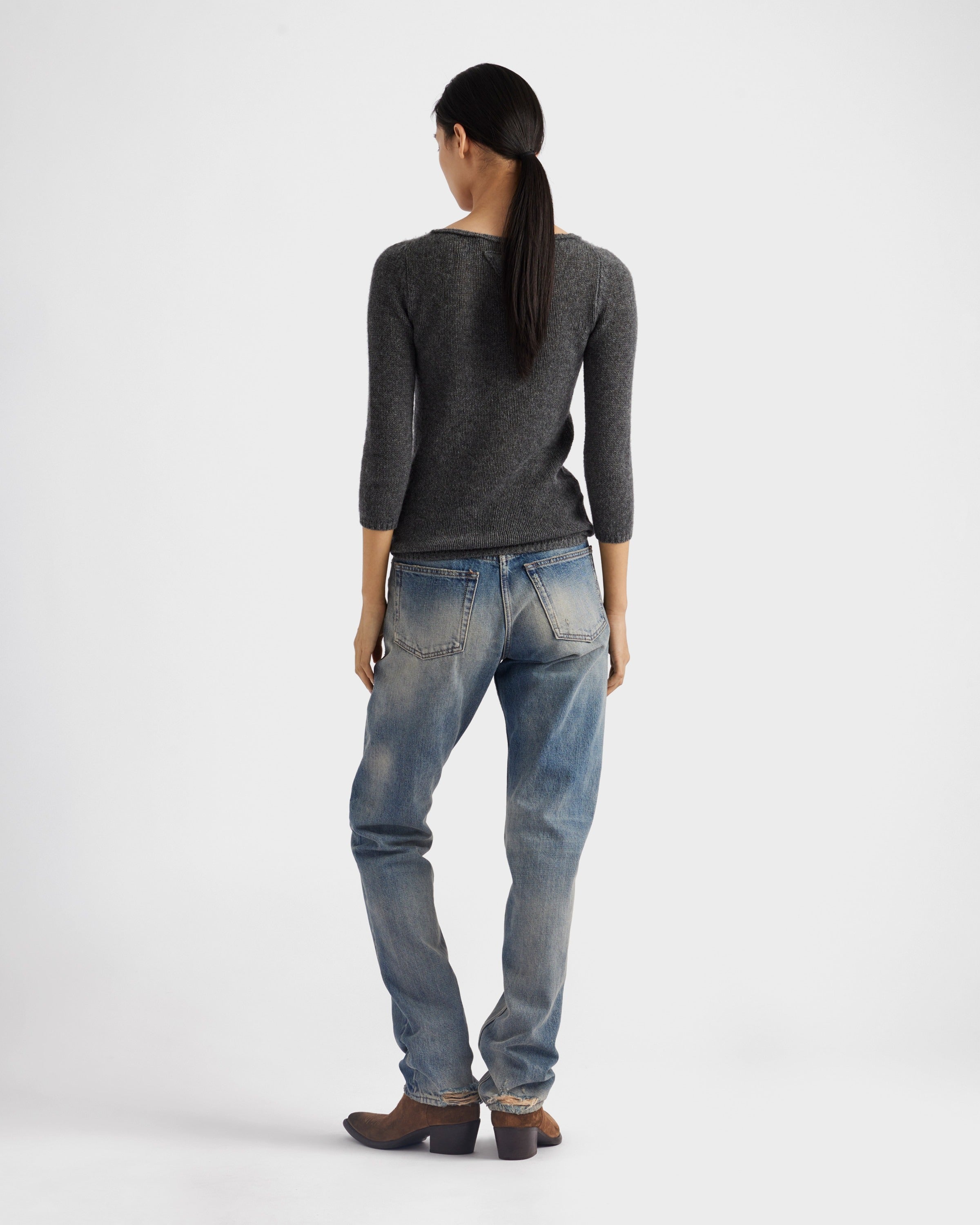 V-neck cashmere sweater Grey