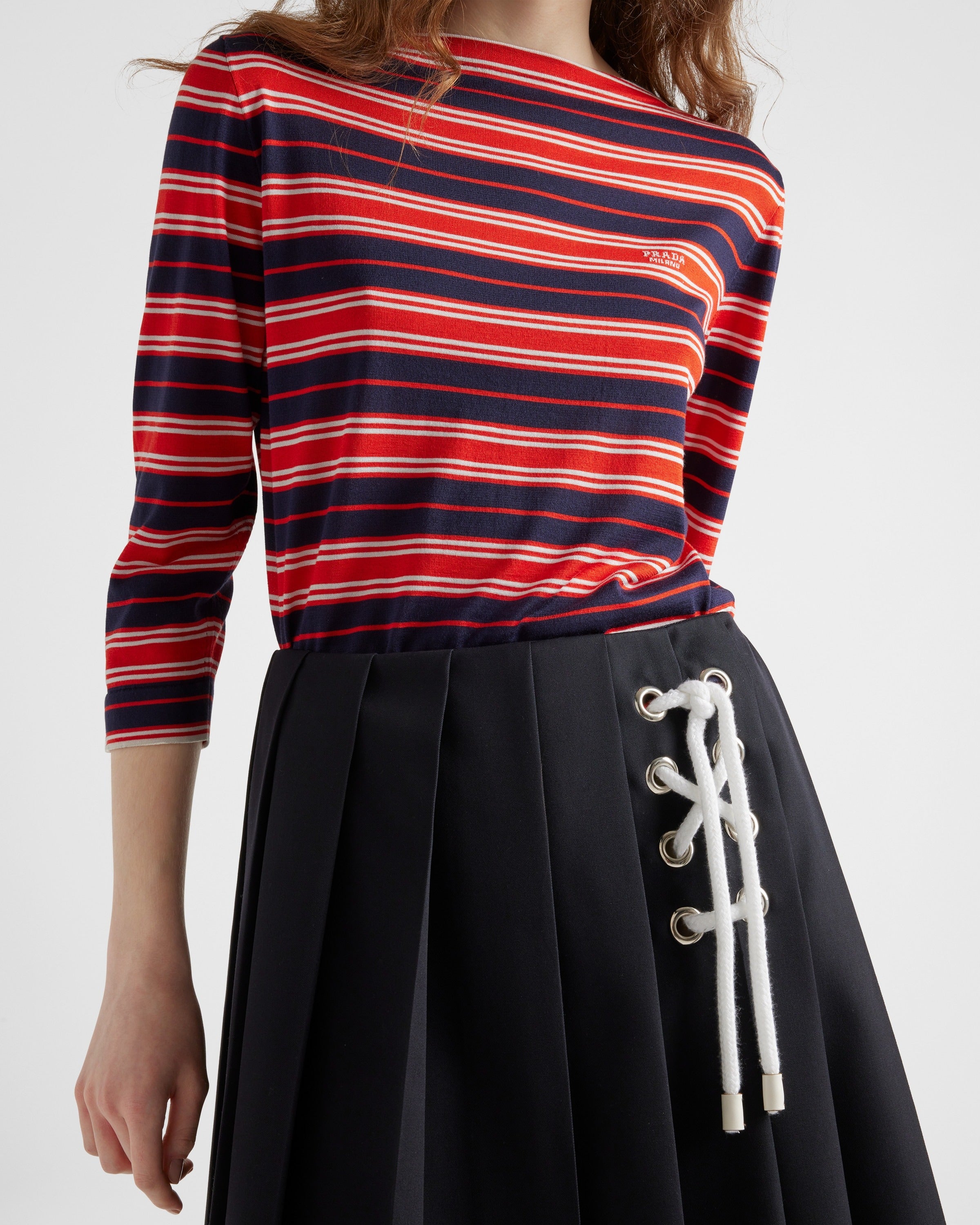 Silk boat neck sweater Blue/Red