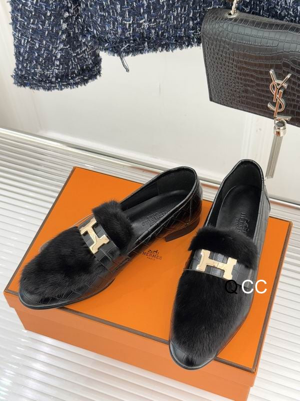 Hermès Slippers