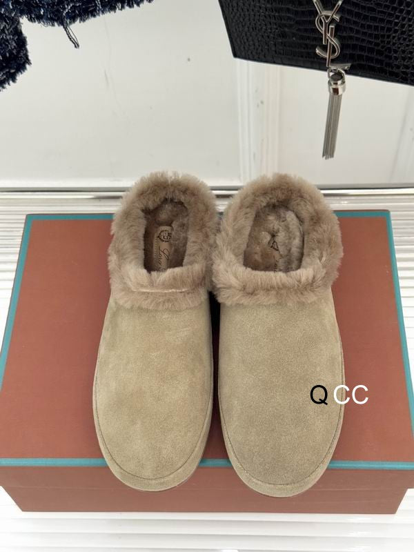 Loro Piana Slippers