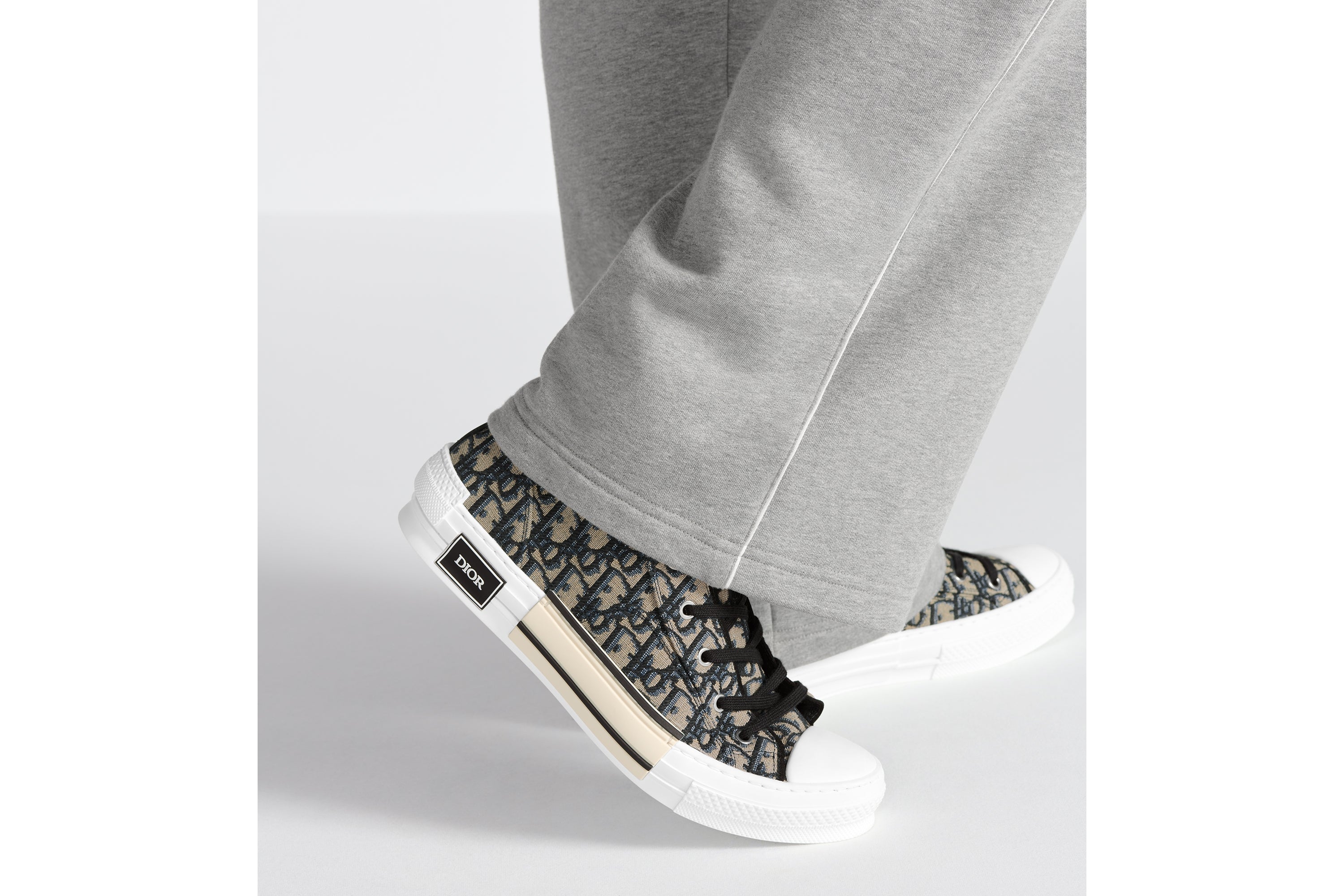 B23 High-Top Sneaker - Beige and Black Dior Oblique Jacquard