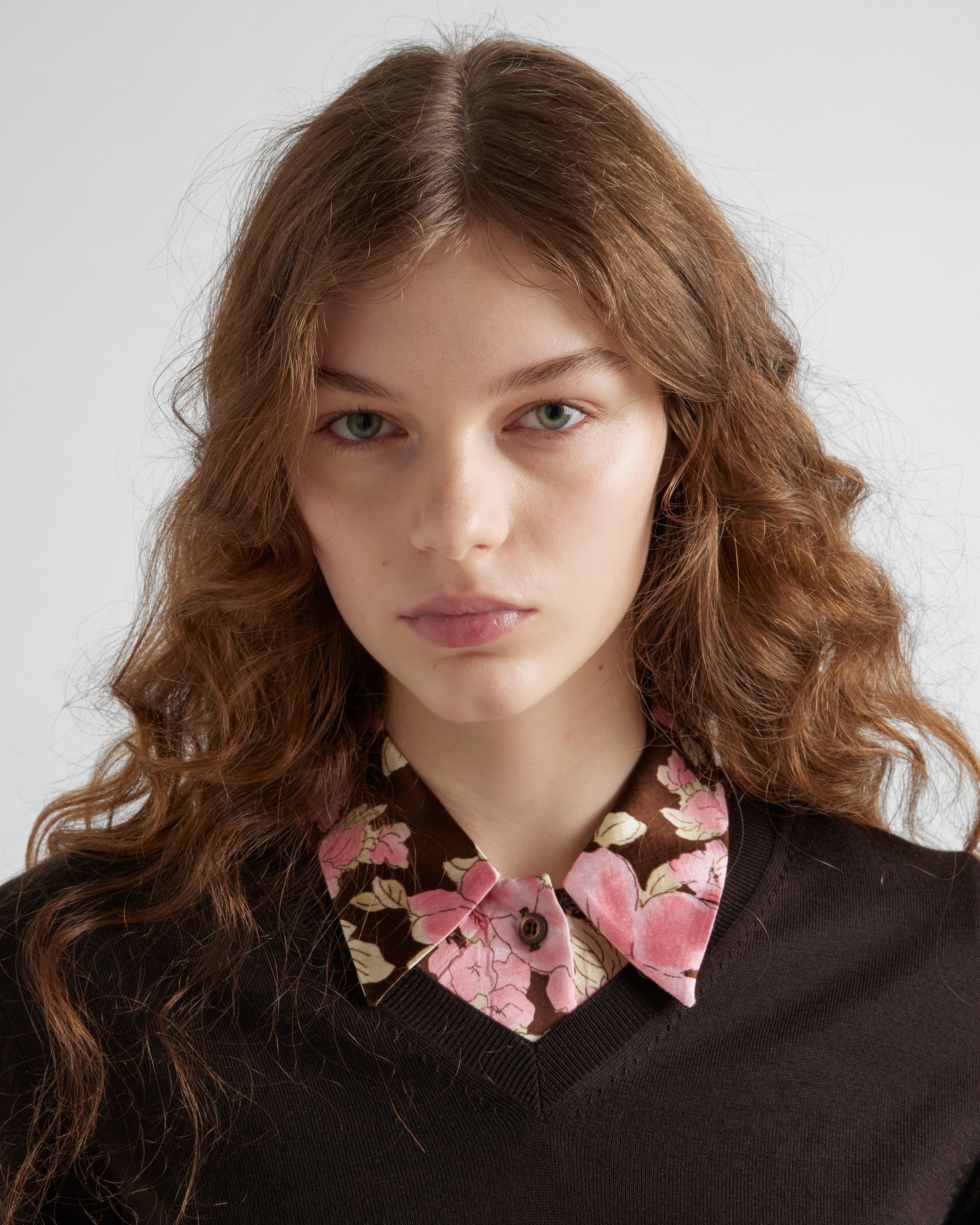 V-neck wool sweater Cocoa Brown