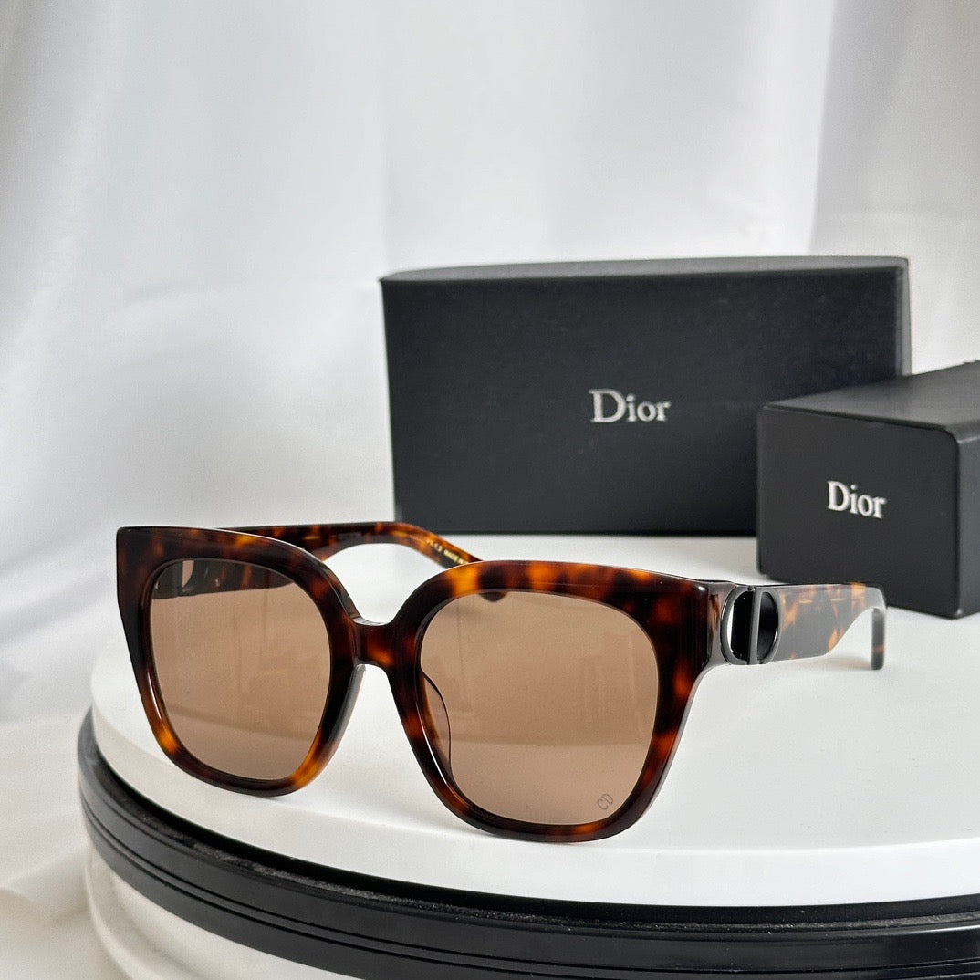 Dior 30Montaigne S10F