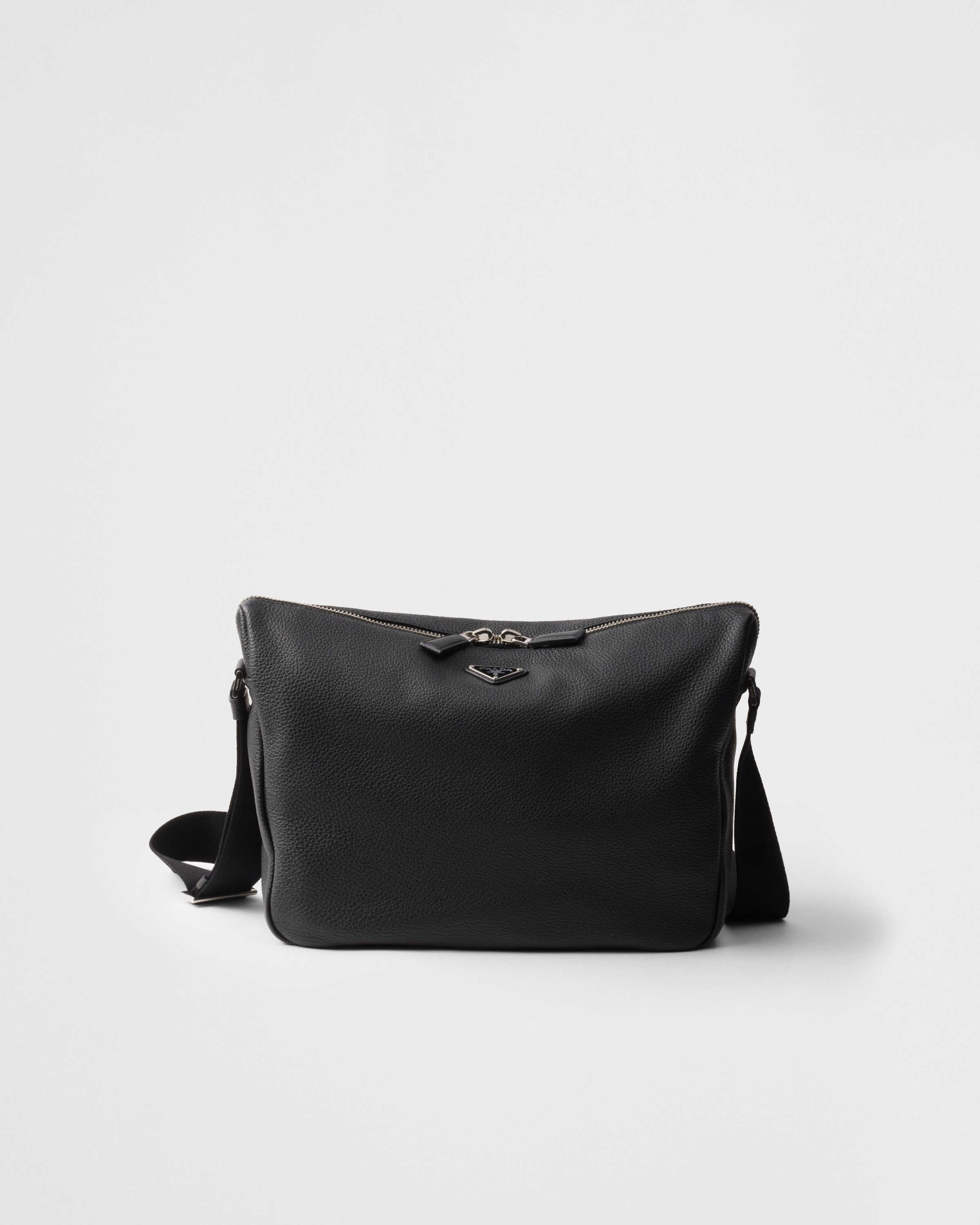 Medium leather shoulder bag Black