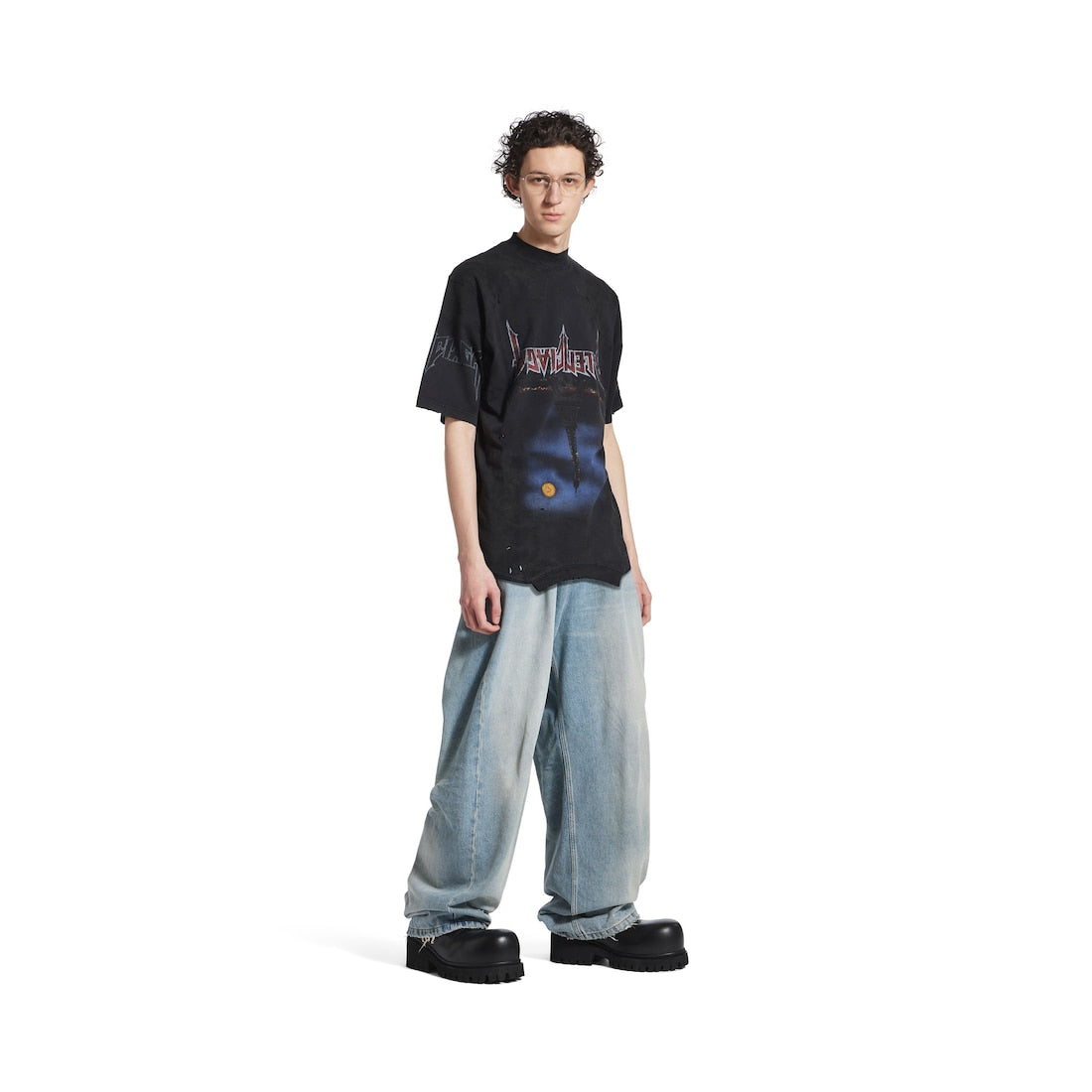 Paris Moon Upside Down T-shirt Oversized in Black Faded