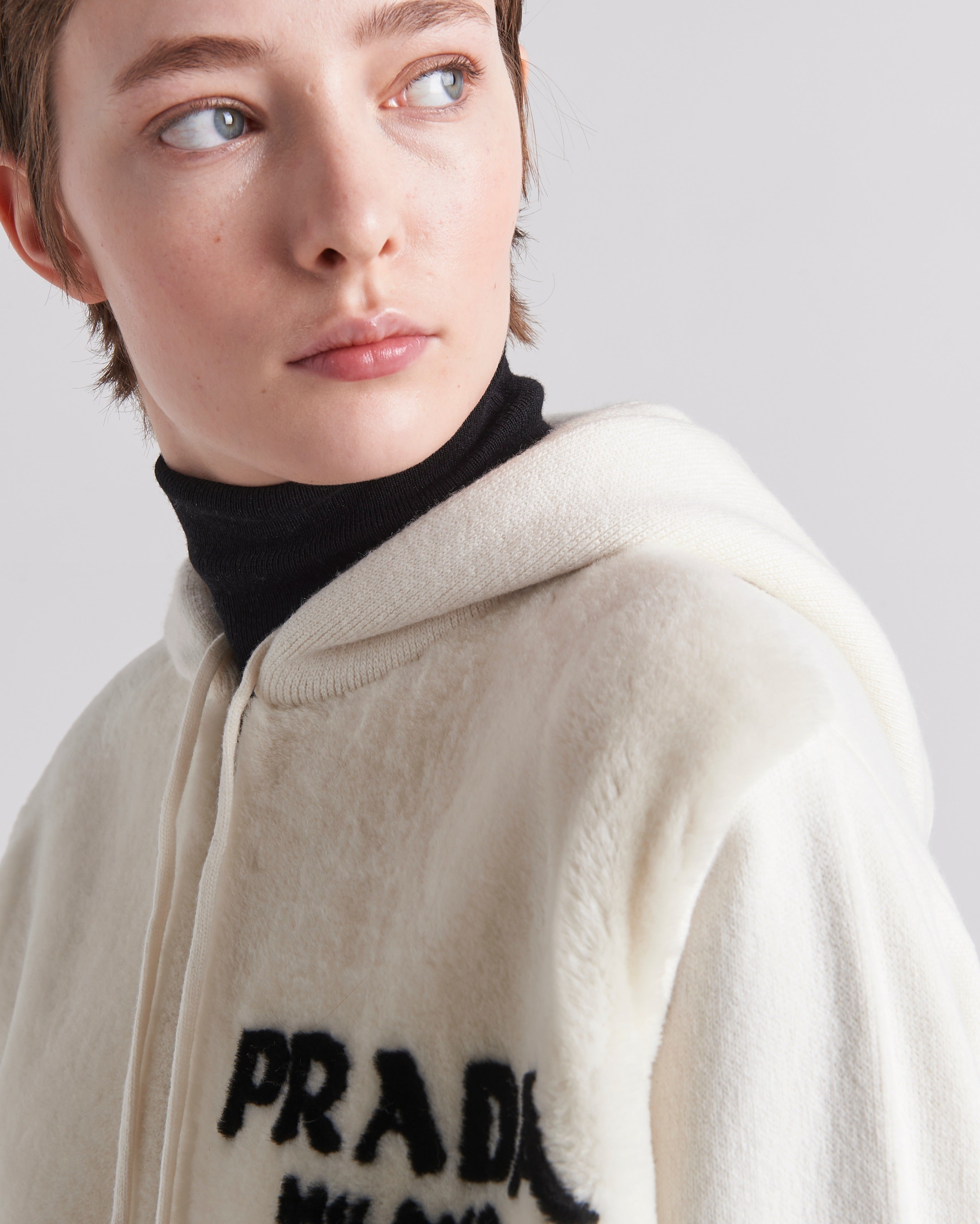 Oversized cashmere and shearling sweatshirt Chalk White