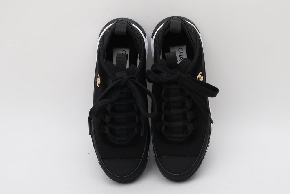 Chanel Chanel Sneaker Black White