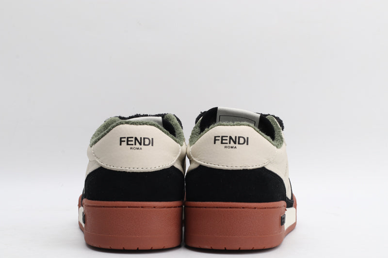 Fendi Fendi Low Tops In Black Suede