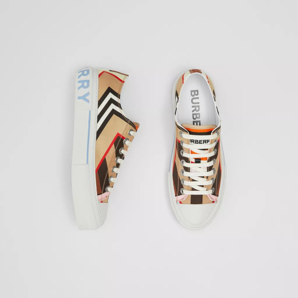 Burberry Montage Print Sneakers Multicolour